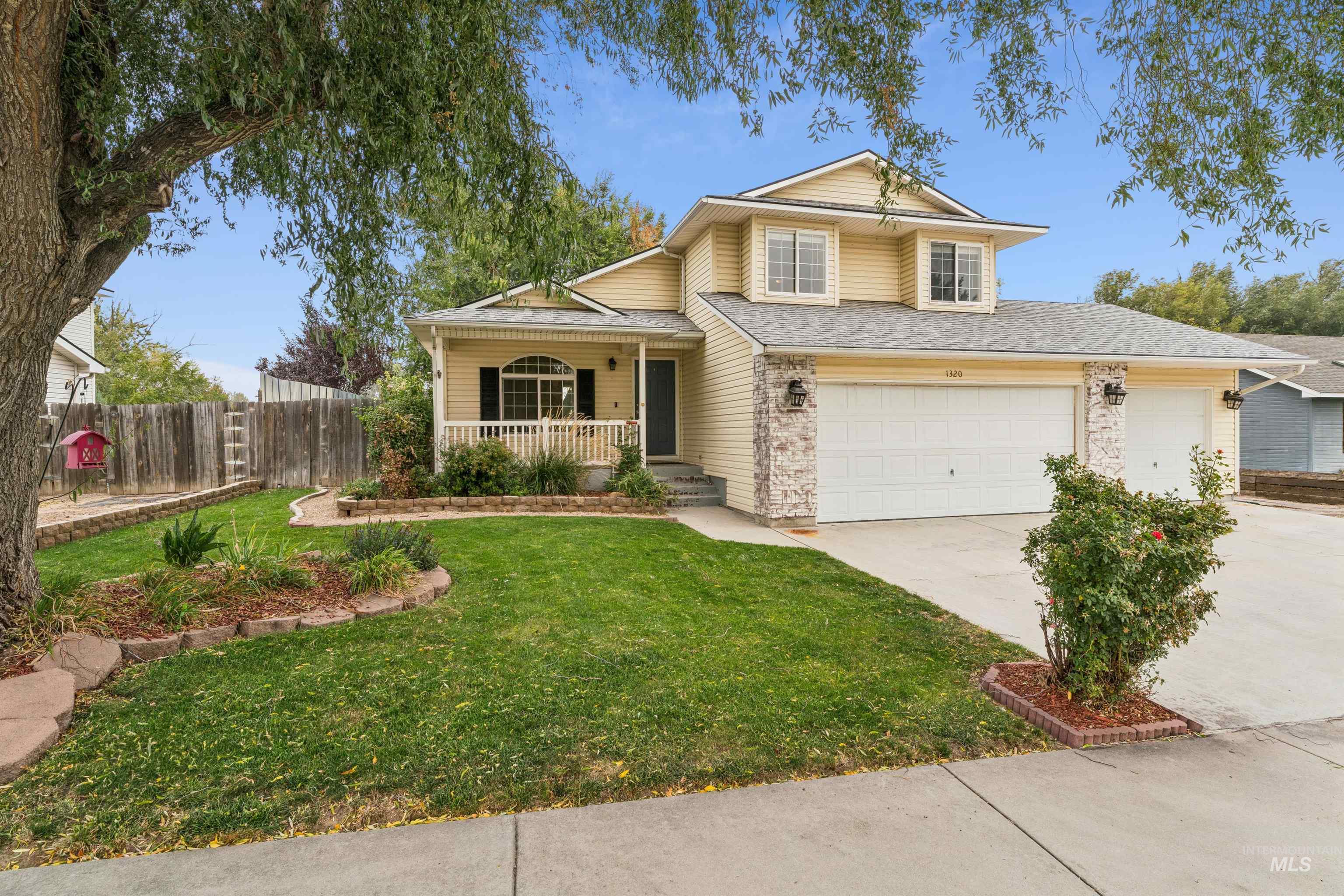 1320 New York Property Photo 3