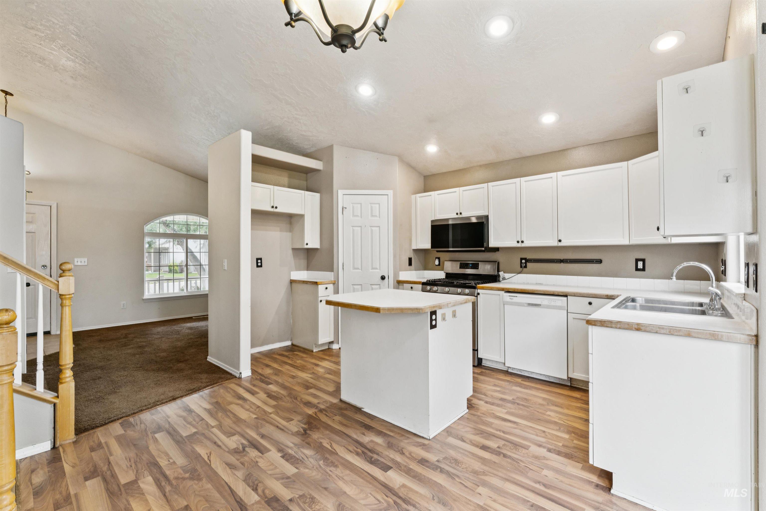 1320 New York Property Photo 7