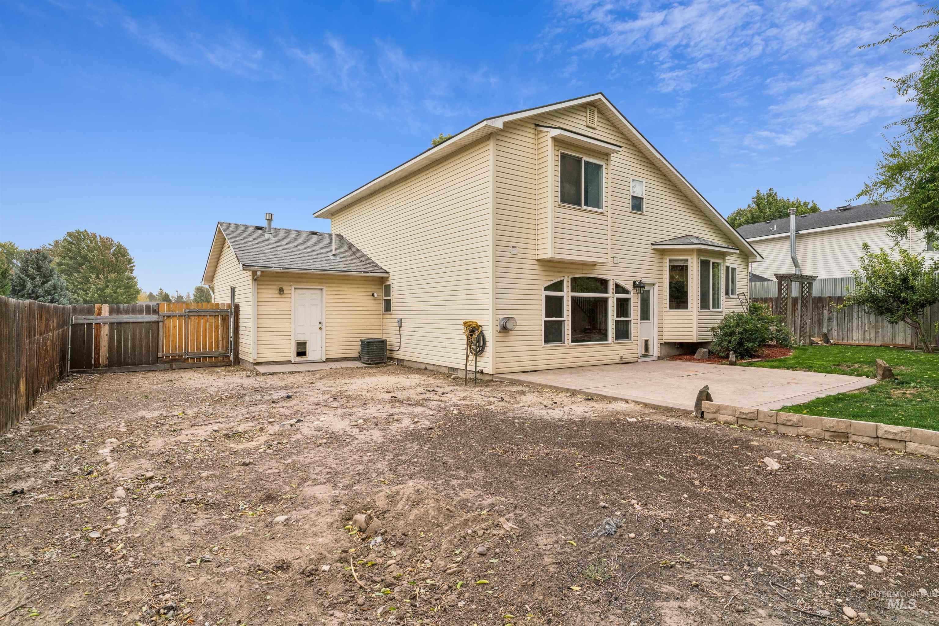 1320 New York Property Photo 30