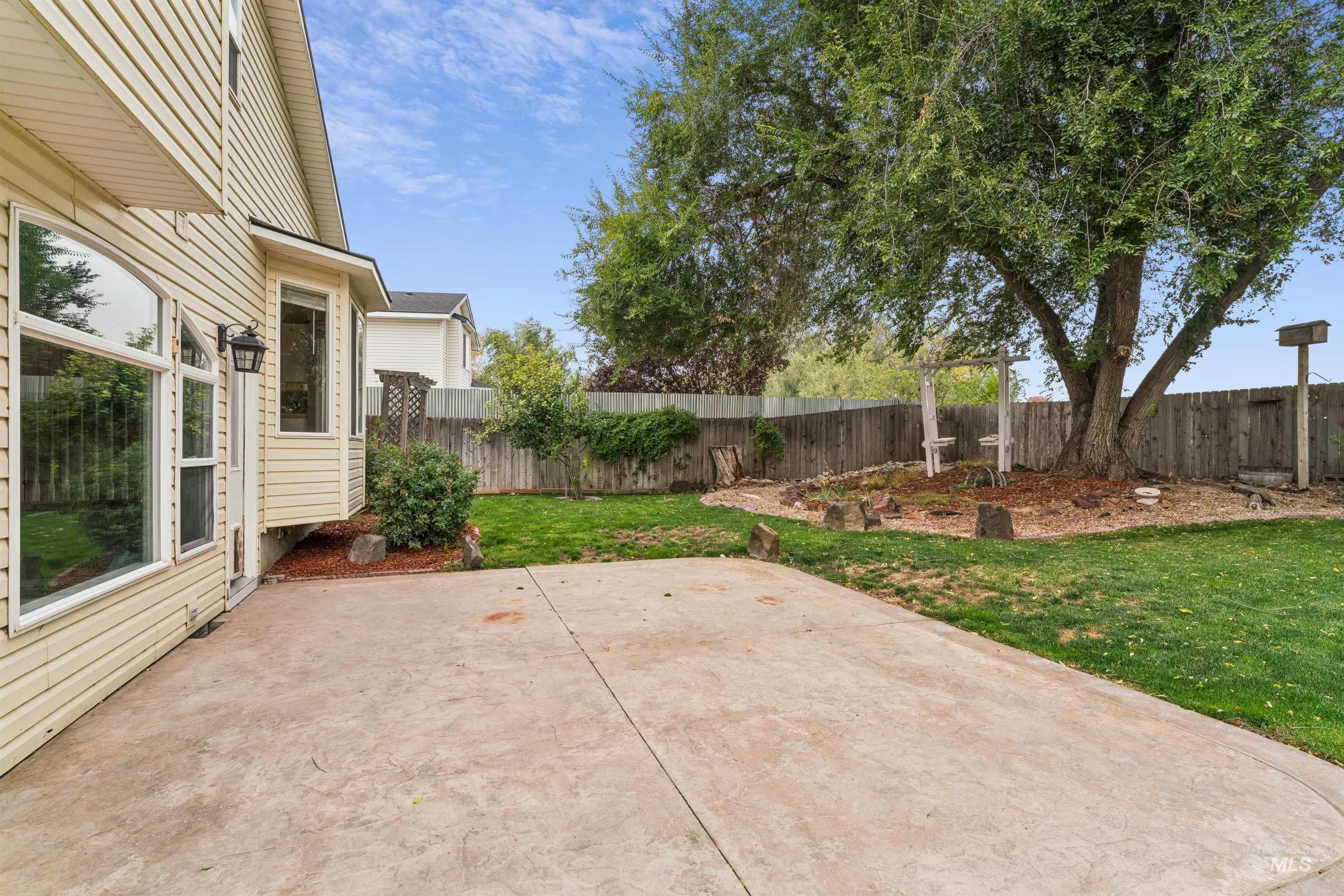 1320 New York Property Photo 32
