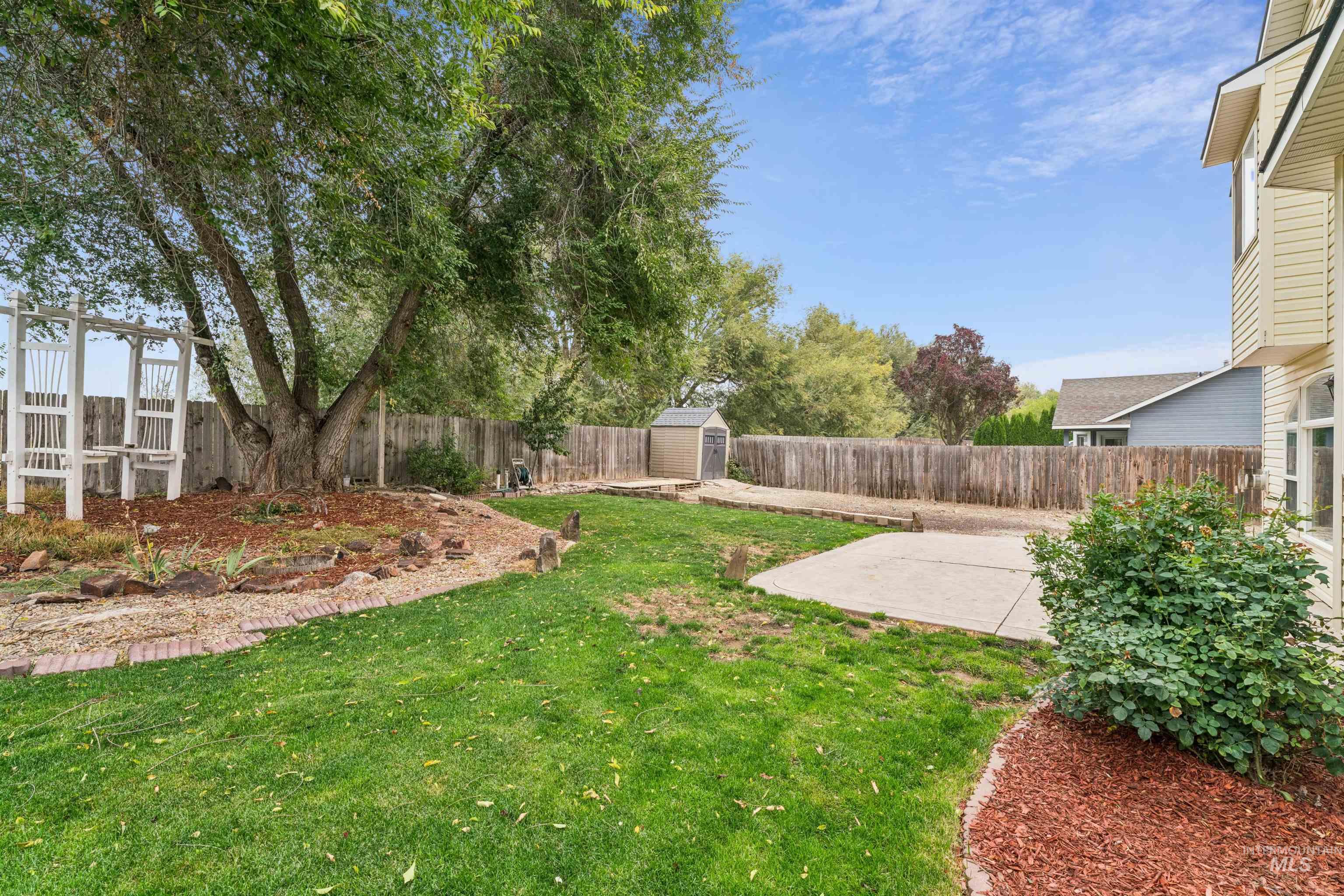 1320 New York Property Photo 34