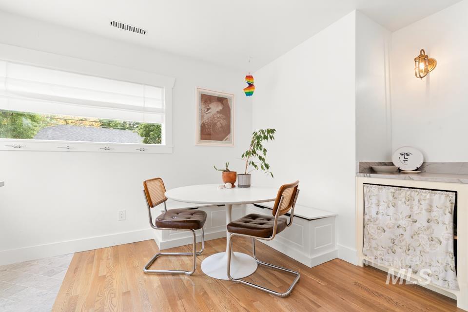 2301 W Jefferson St Property Photo 18