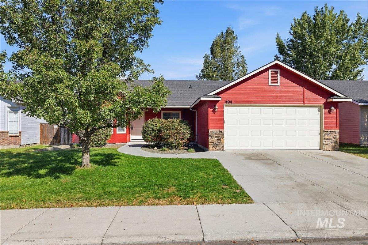 494 E Chateau Drive Property Photo 1