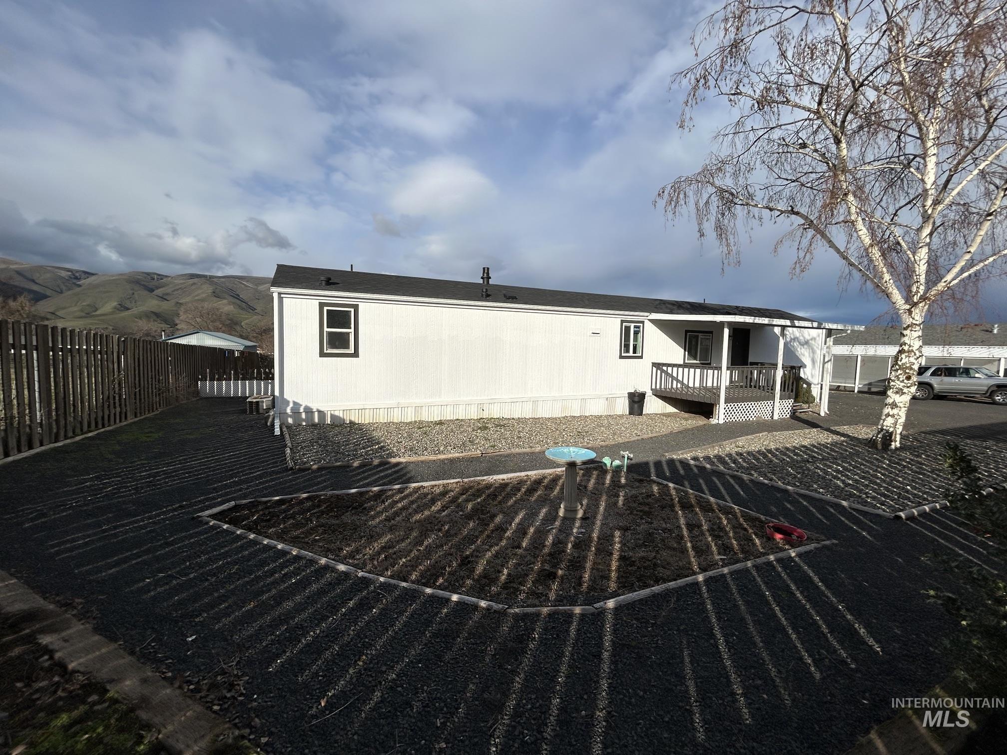 1430 Chestnut Property Photo 2