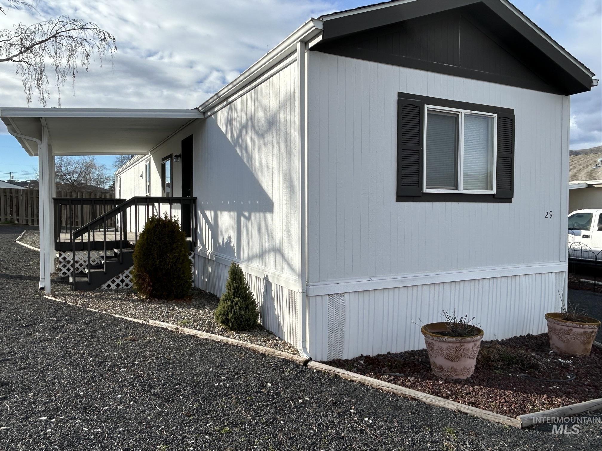 1430 Chestnut Property Photo 4