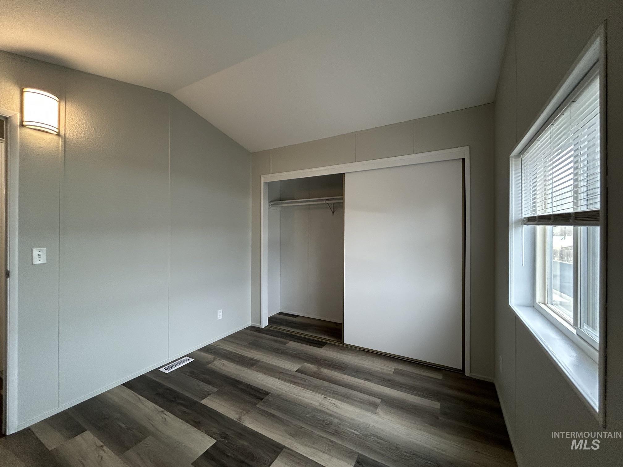 1430 Chestnut Property Photo 15