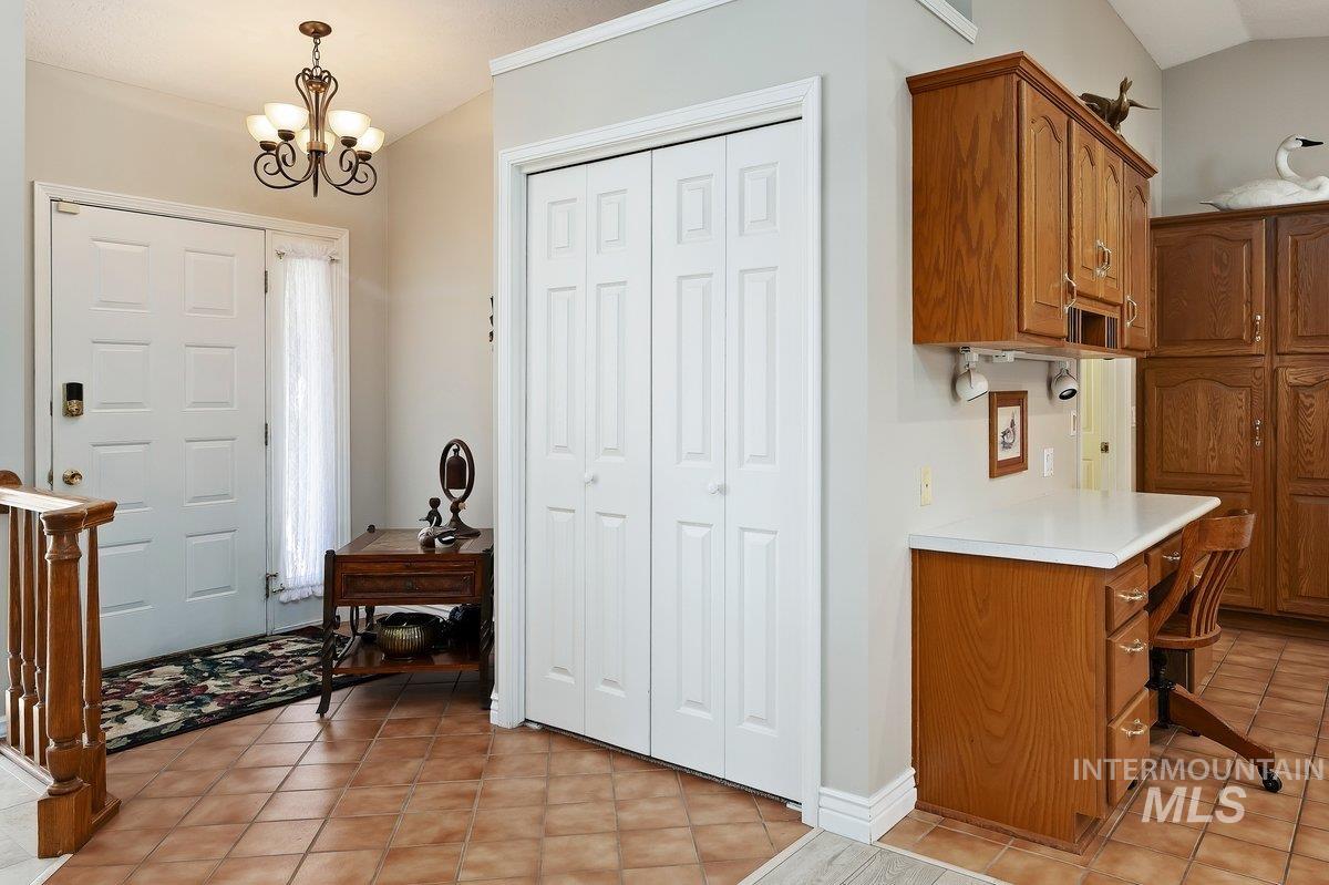 62 E 300 S Property Photo 6