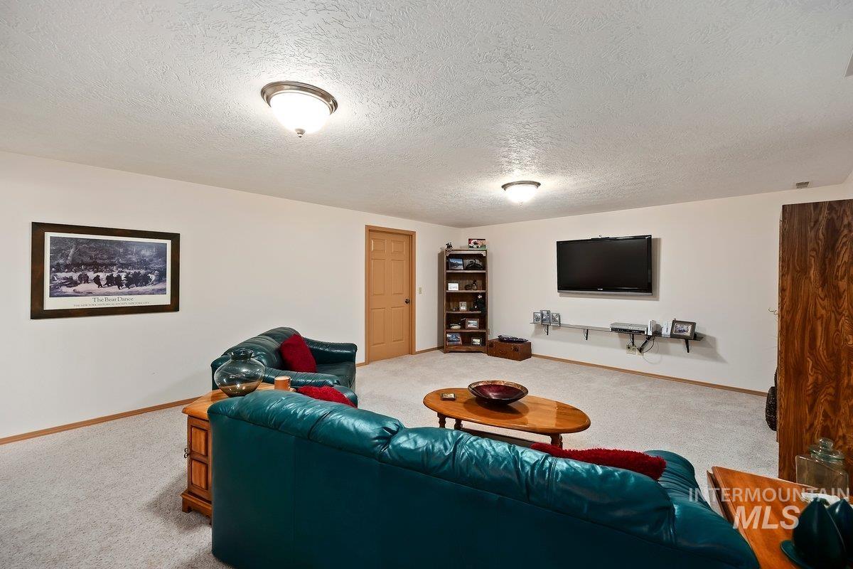 62 E 300 S Property Photo 32