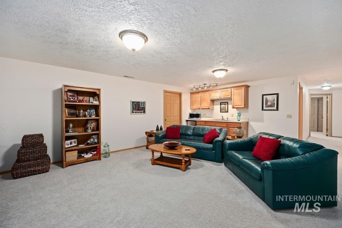 62 E 300 S Property Photo 33