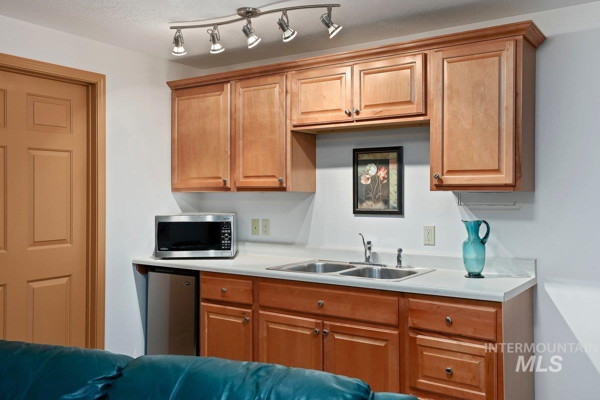 62 E 300 S Property Photo 34