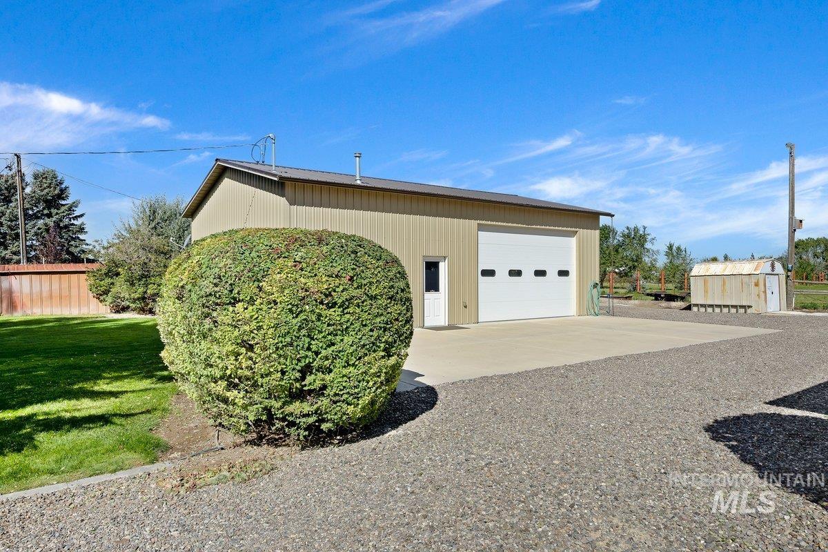 62 E 300 S Property Photo 46