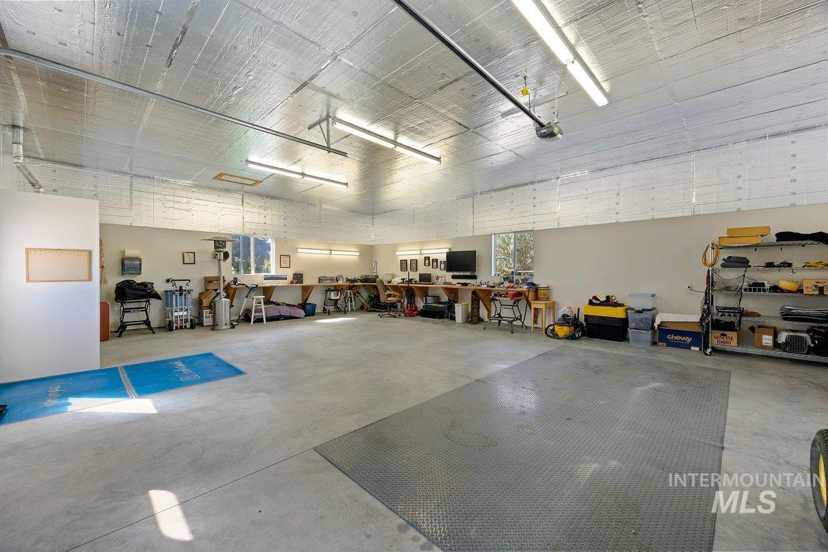 62 E 300 S Property Photo 47