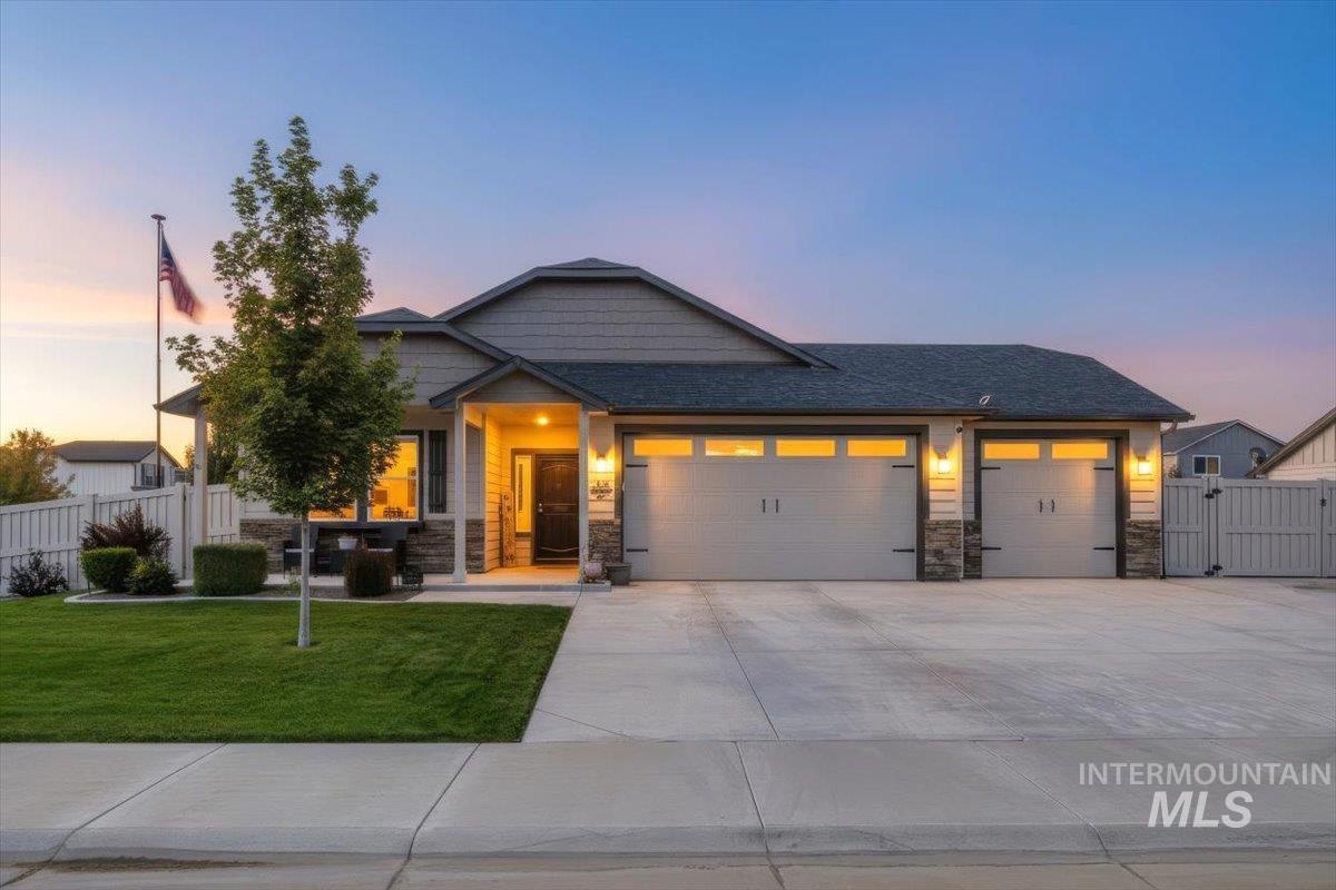 11444 Queensland Dr. Property Photo 1