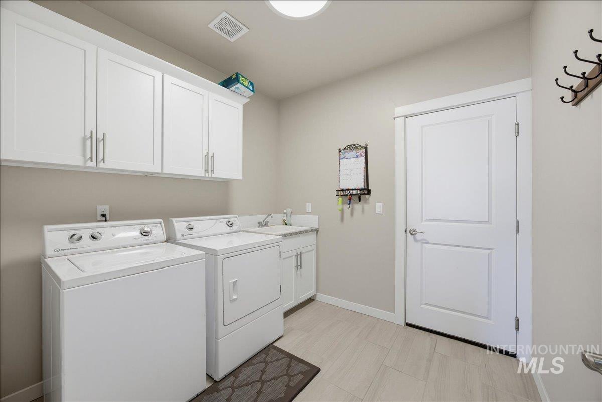 11444 Queensland Dr. Property Photo 22