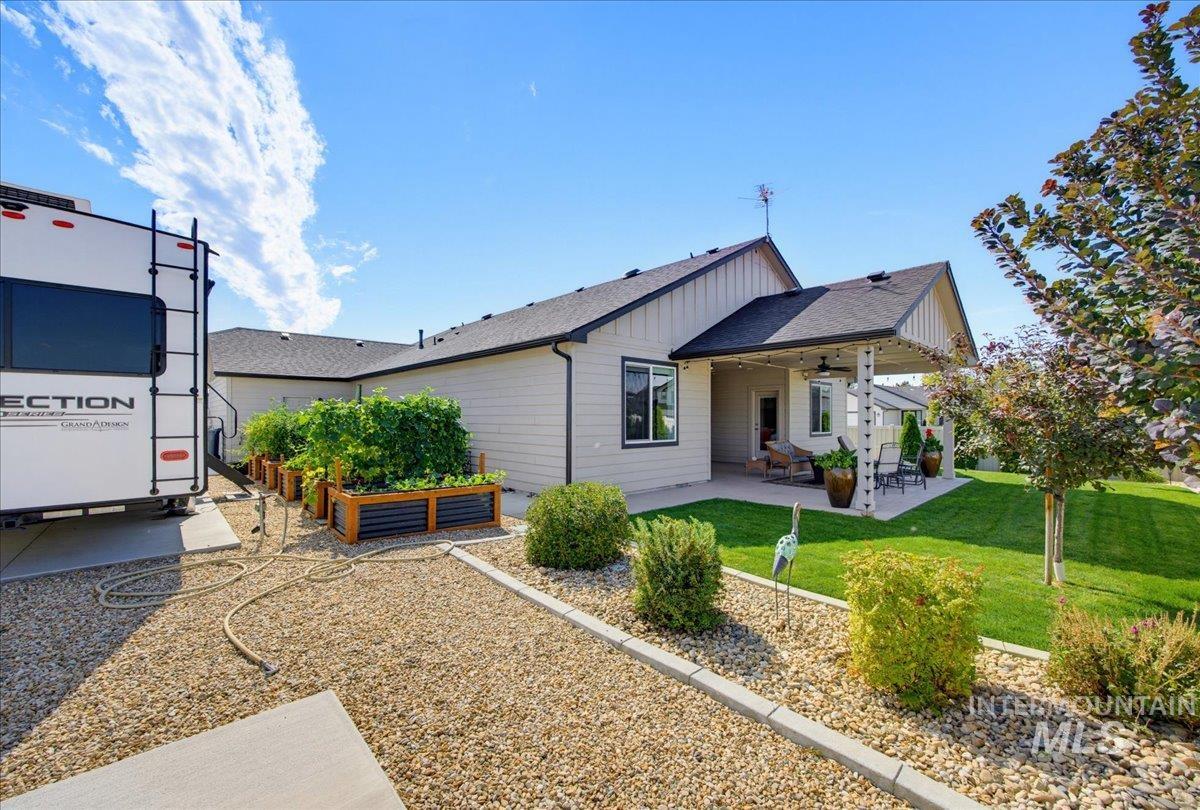 11444 Queensland Dr. Property Photo 33