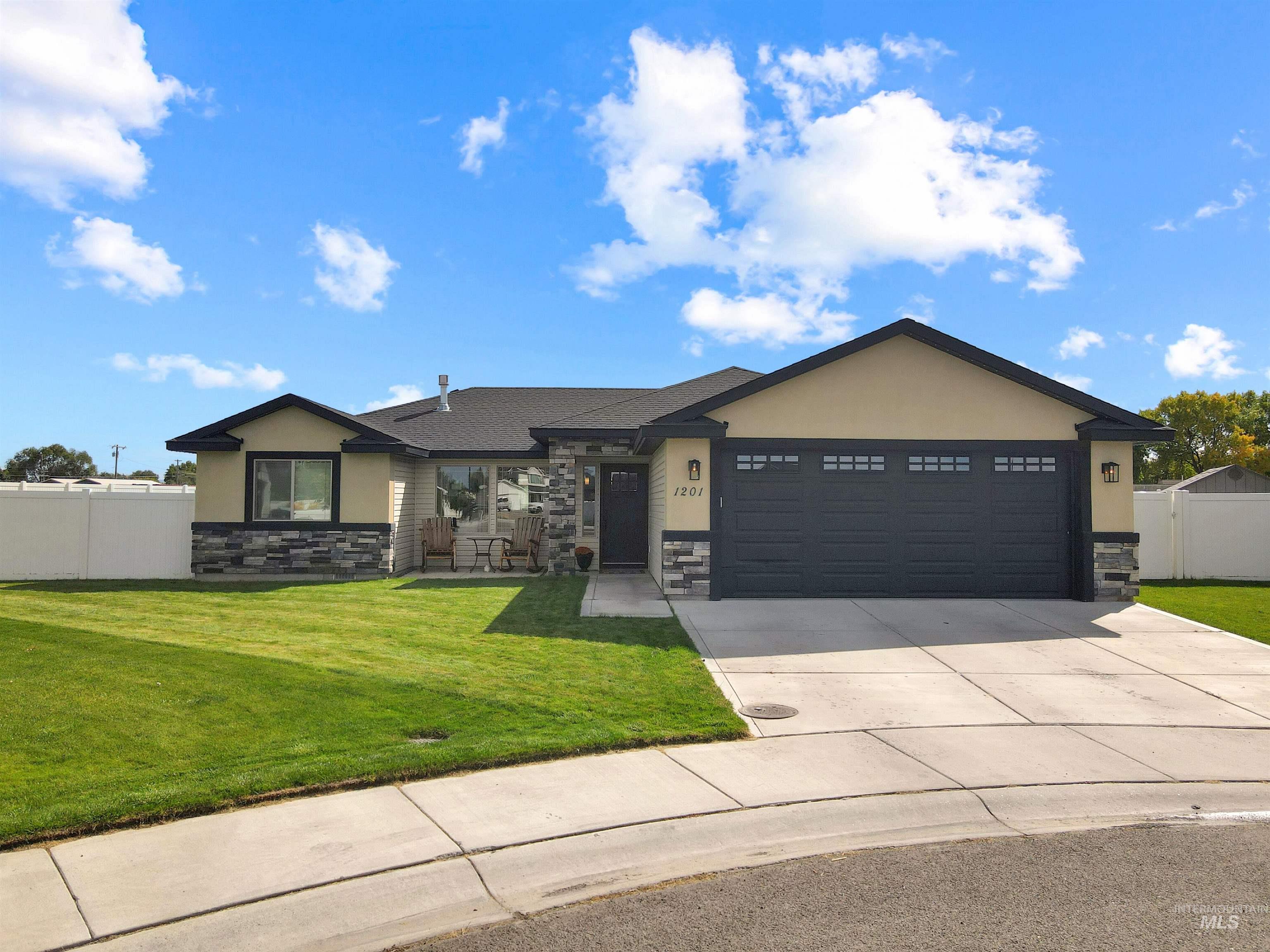 1201 Soren Way Property Photo 1