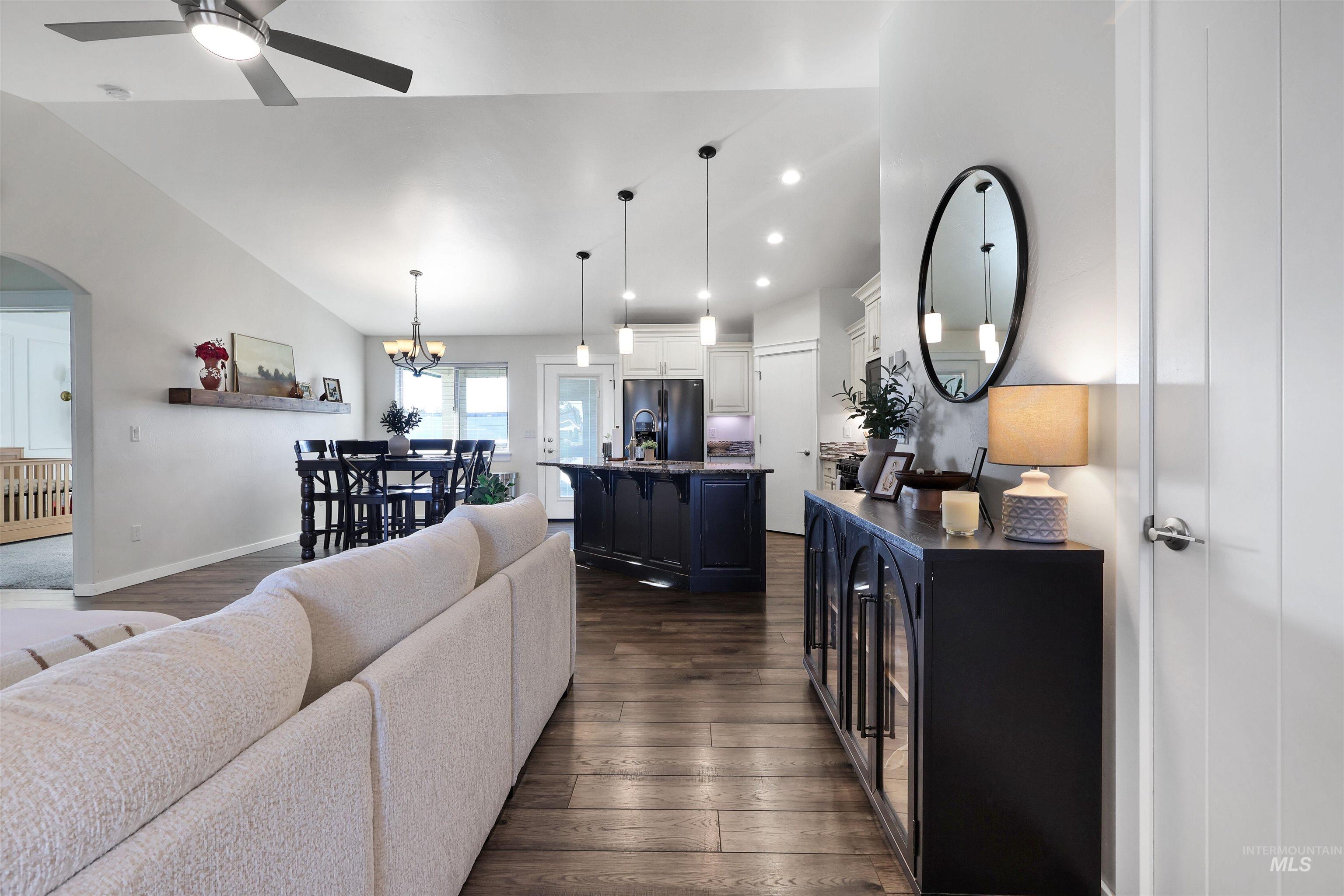 1201 Soren Way Property Photo 4