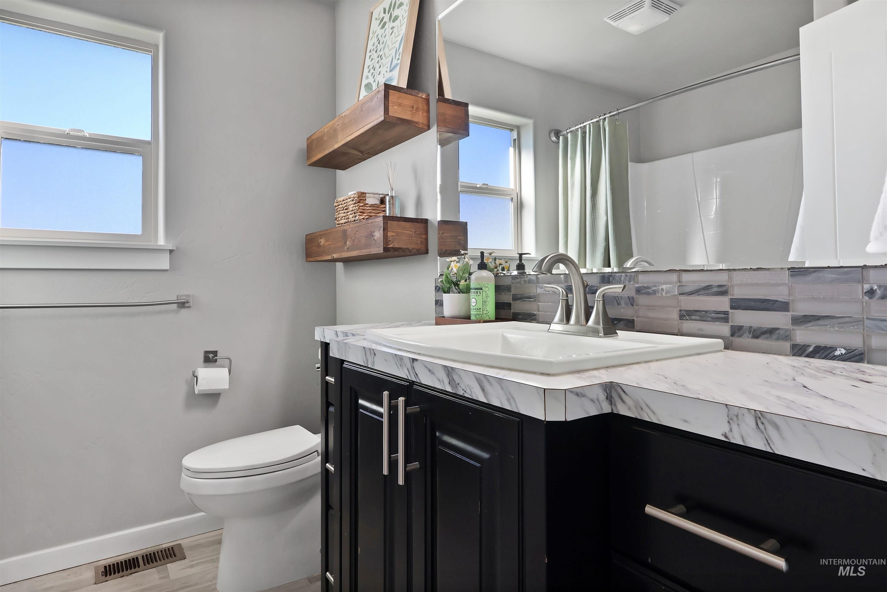 1201 Soren Way Property Photo 17