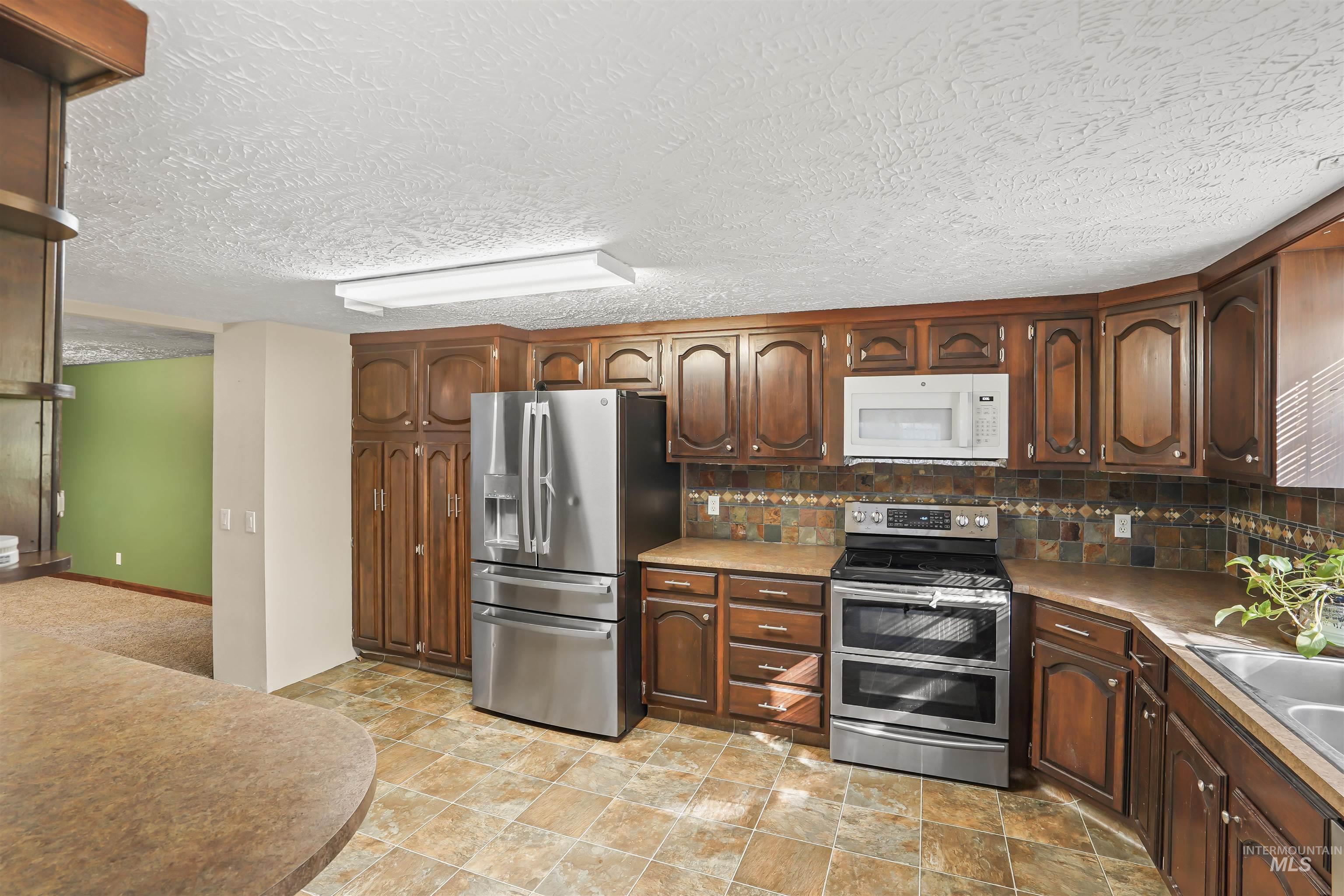 850 E 500 S Property Photo 9