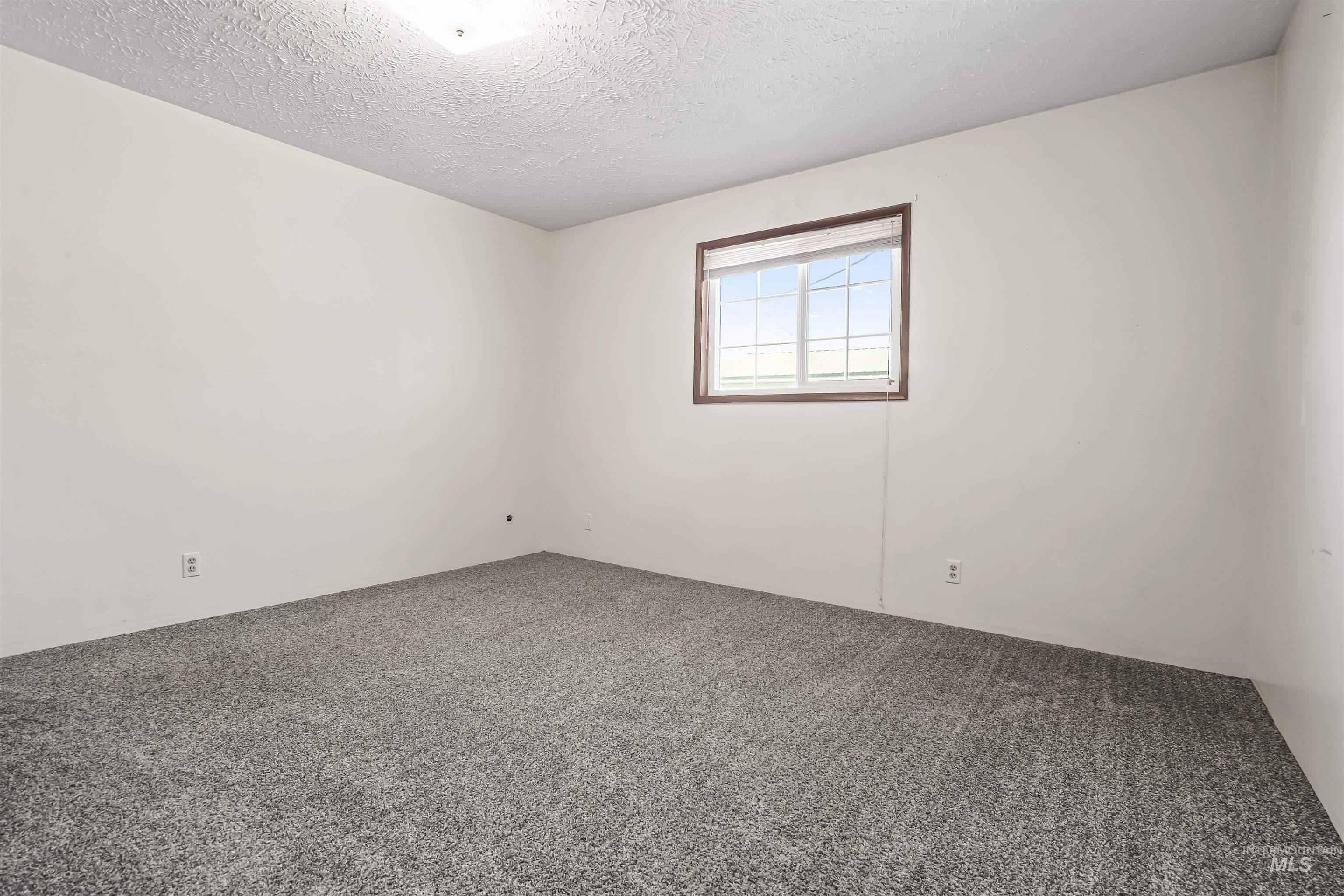 850 E 500 S Property Photo 14