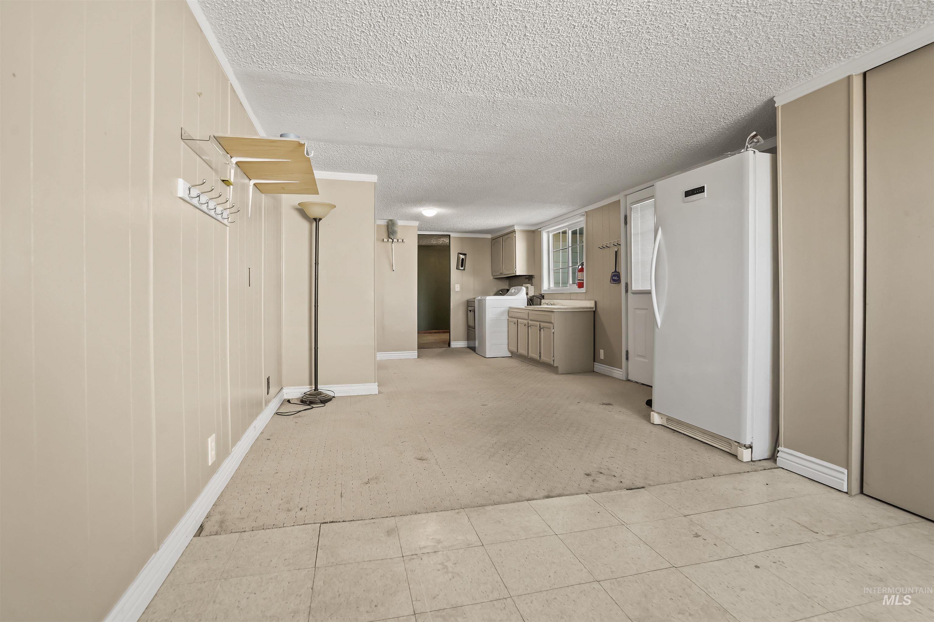 850 E 500 S Property Photo 21