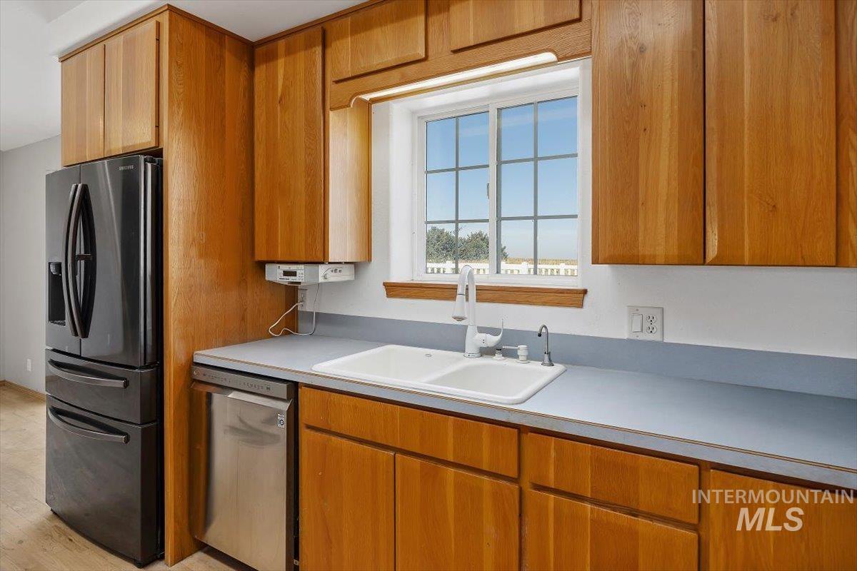 1854 E 3700 N Property Photo 16