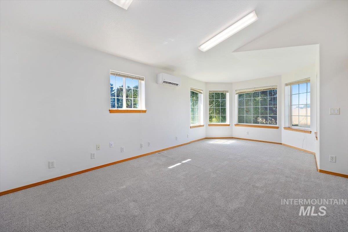 1854 E 3700 N Property Photo 19