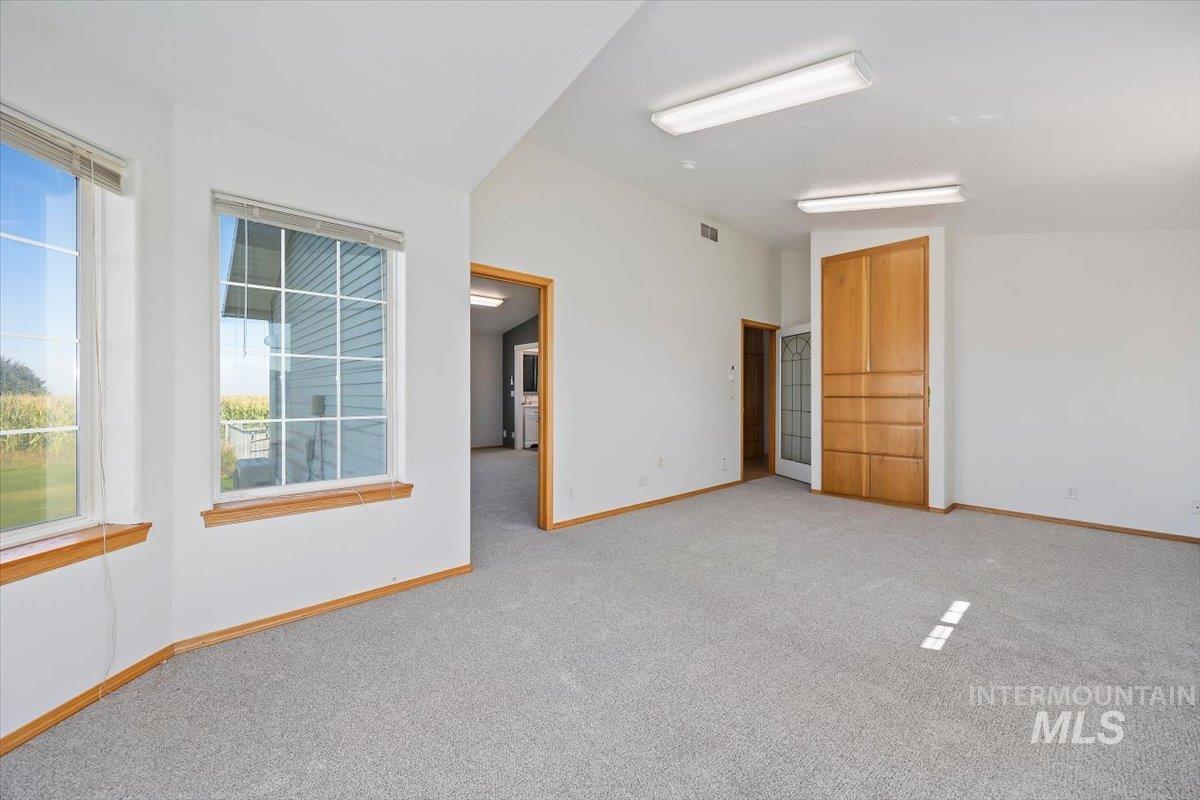 1854 E 3700 N Property Photo 20