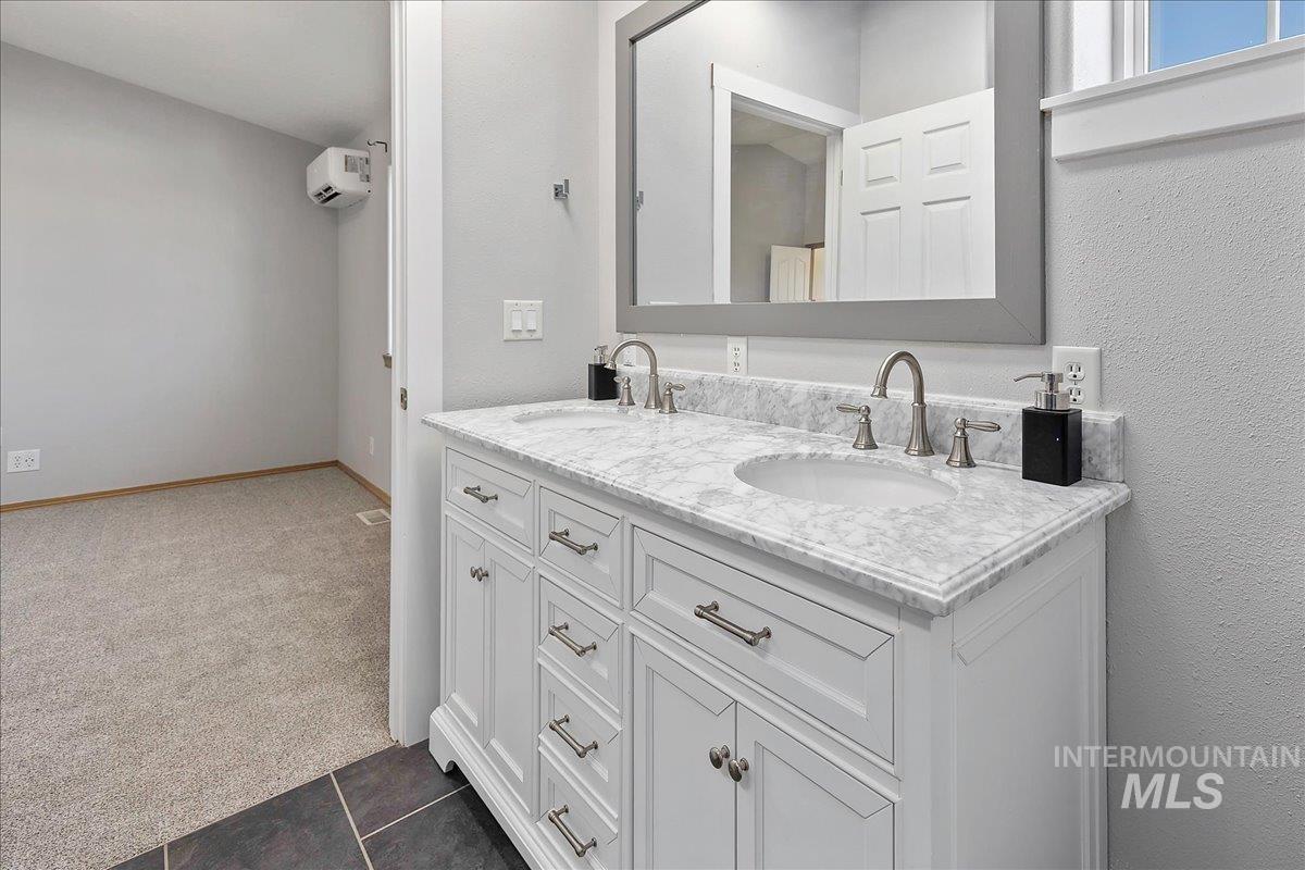 1854 E 3700 N Property Photo 24