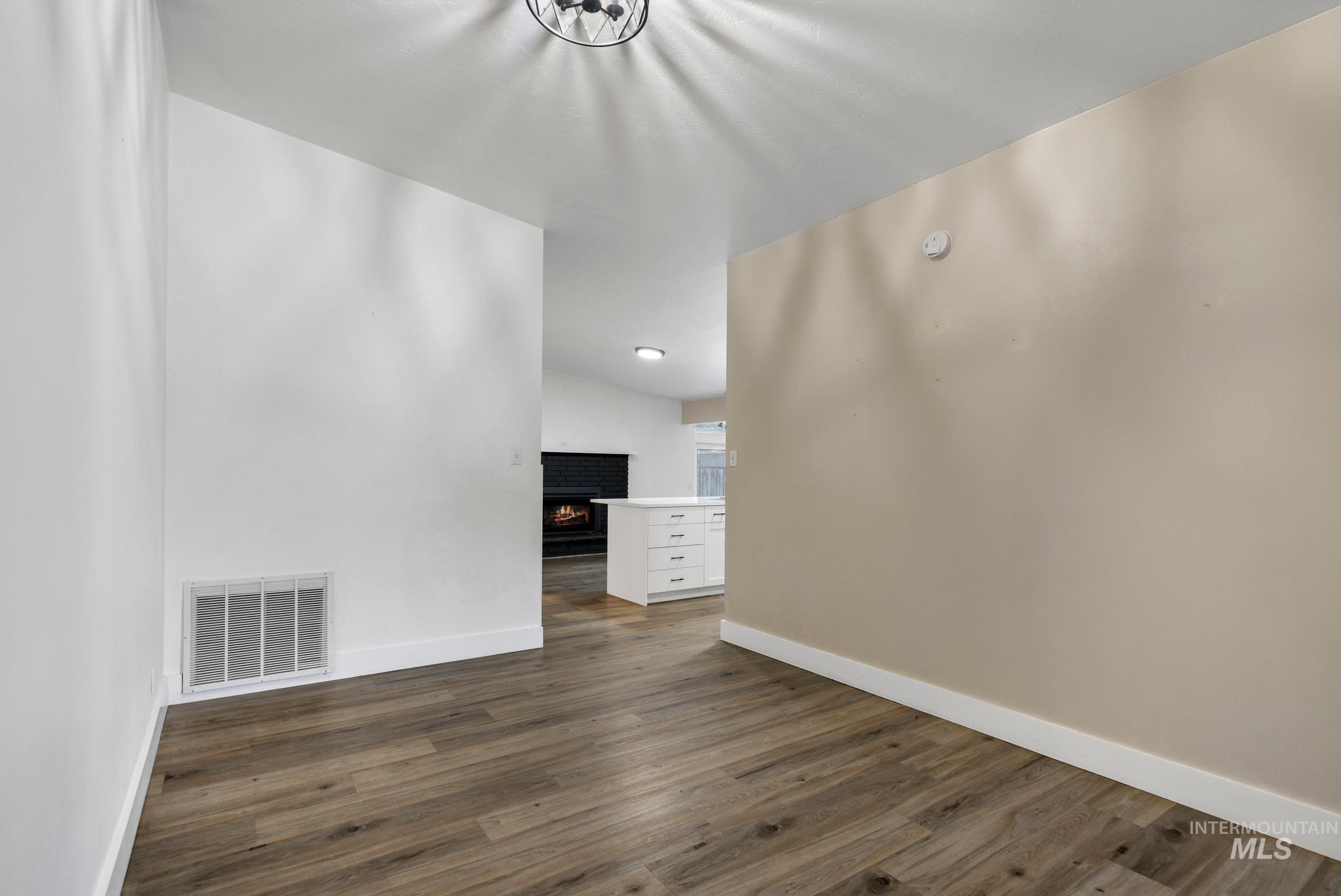 1870 Falls Ave E Property Photo 13