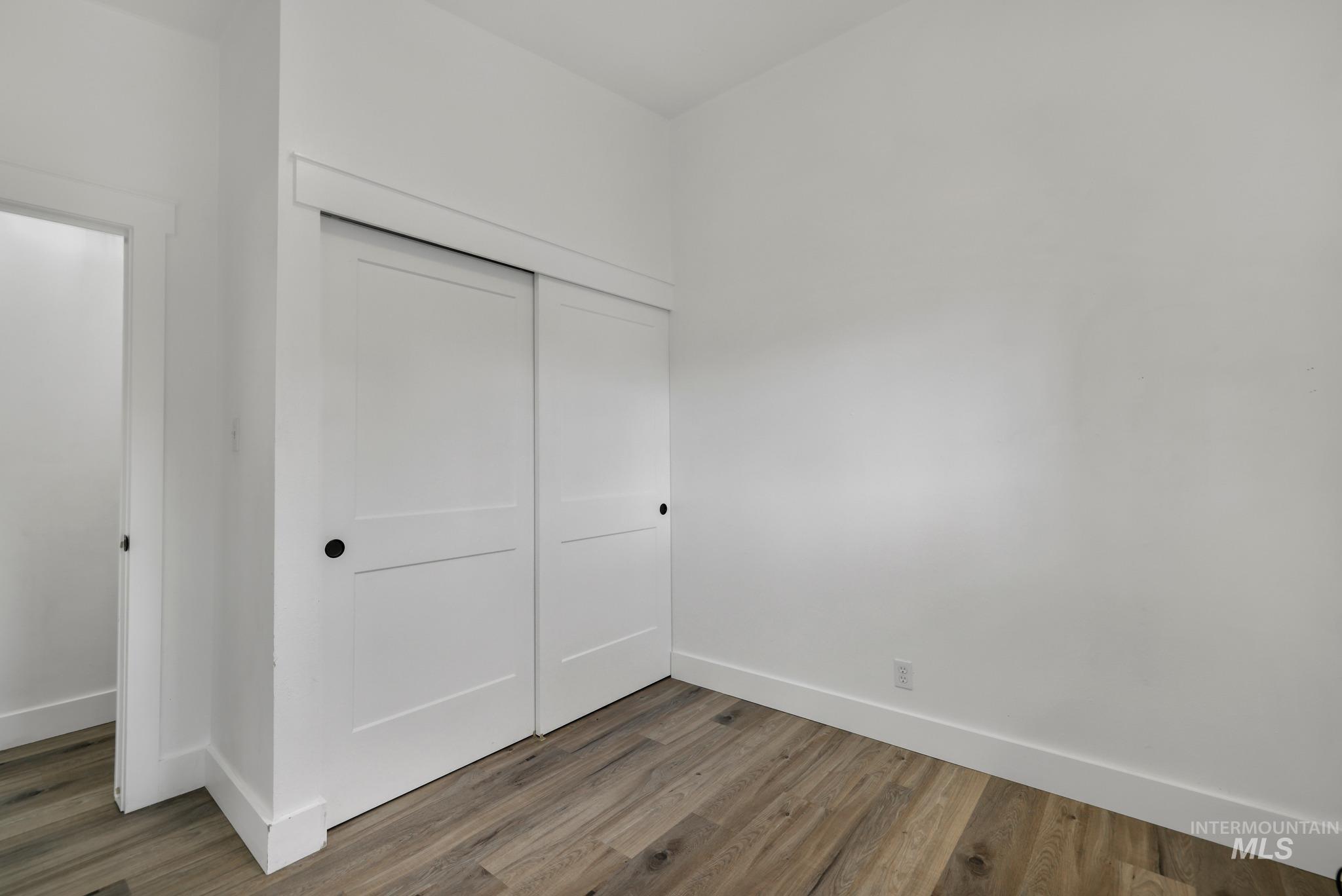 1870 Falls Ave E Property Photo 22