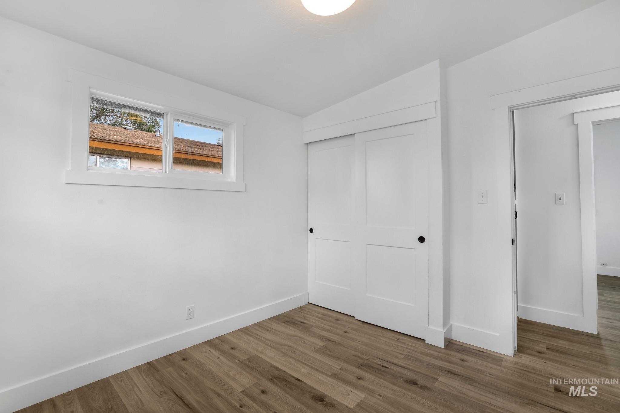 1870 Falls Ave E Property Photo 28