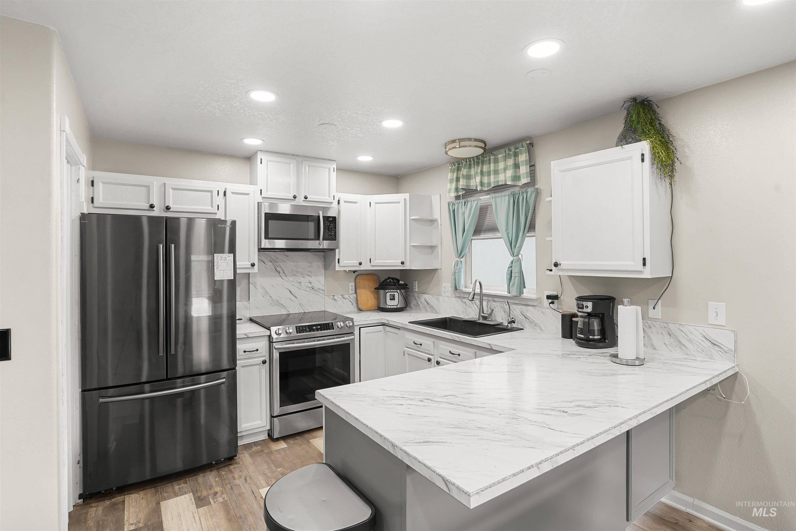 1238 Inca Dr Property Photo 4