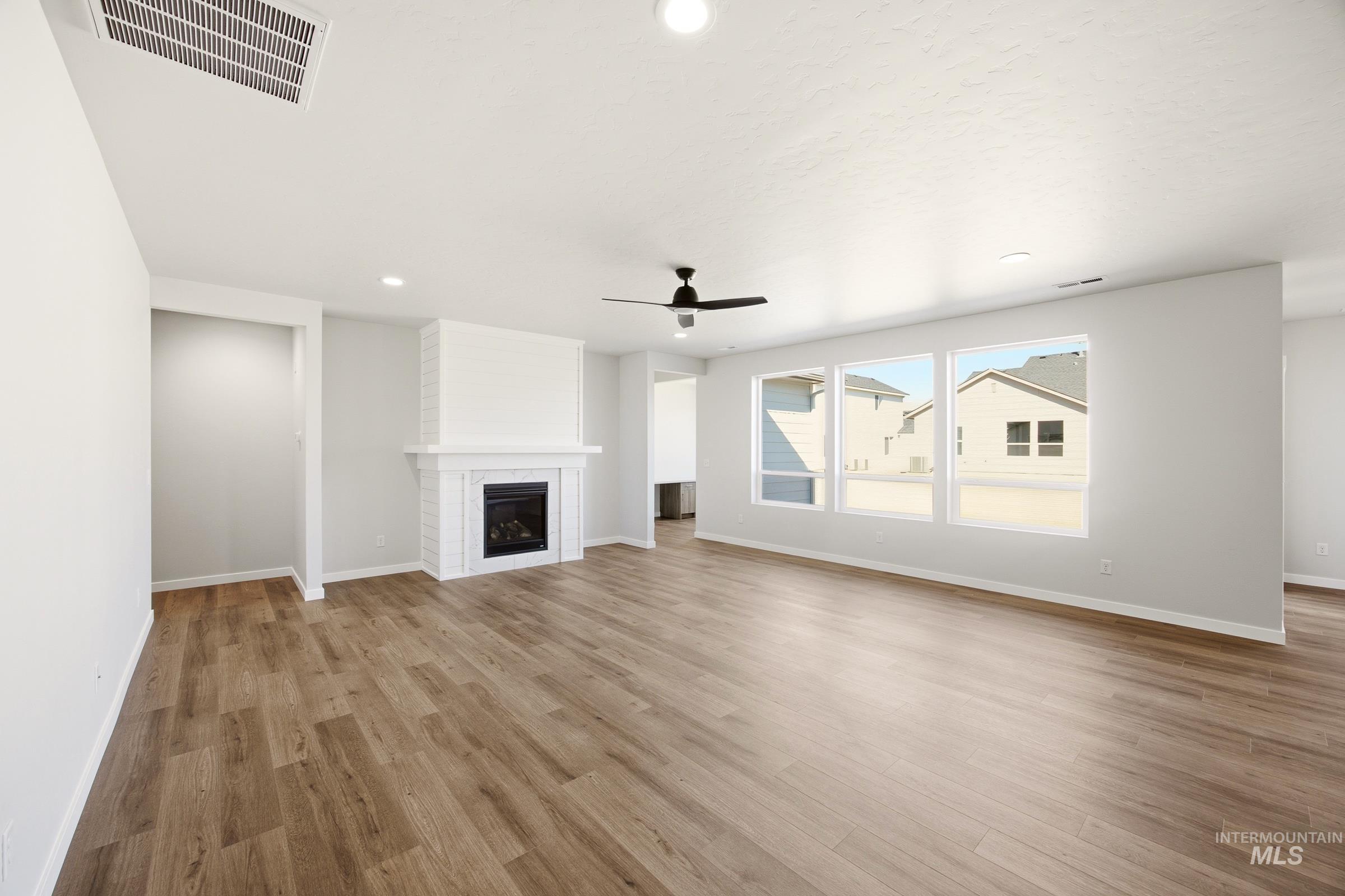 9386 W Cosmic St Property Photo 8