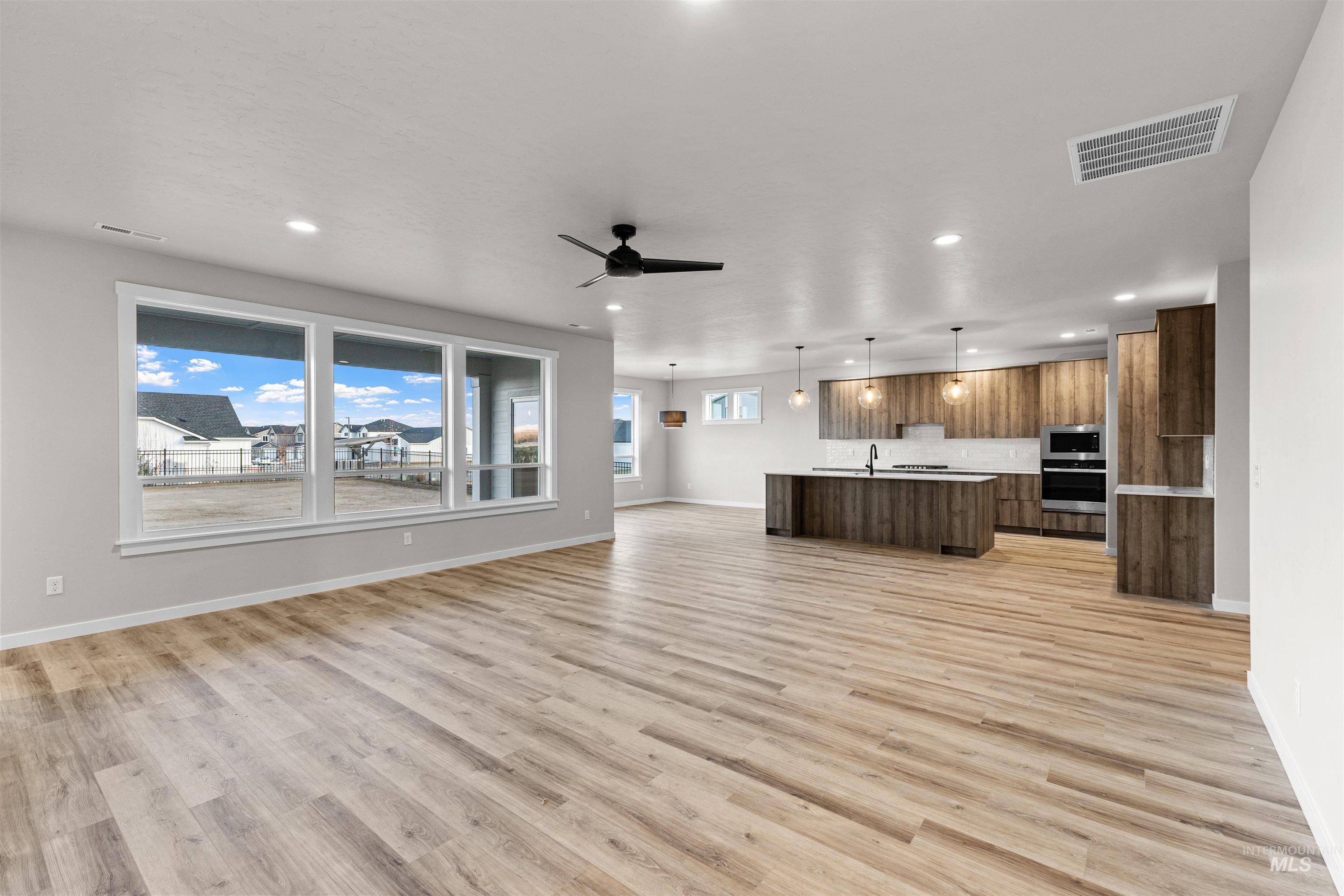 9386 W Cosmic St Property Photo 13