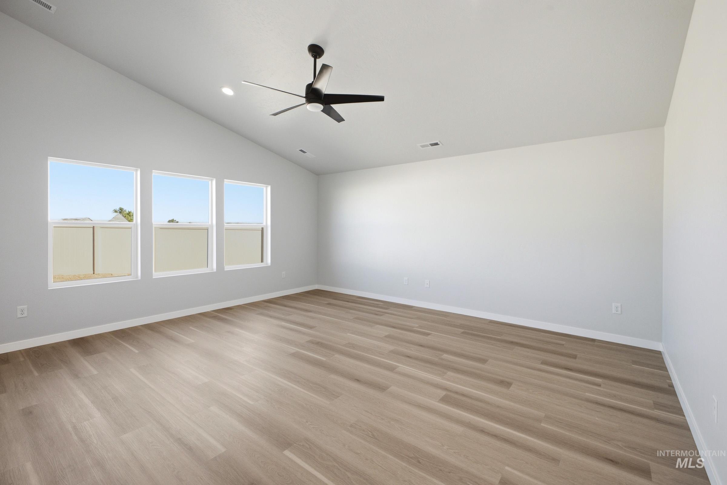 5321 E Rolling Thunder Ct Property Photo 7