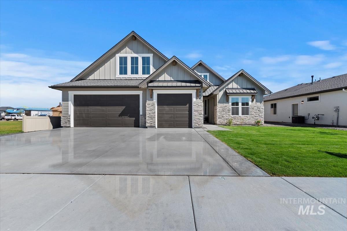 1896 W Drawbar Dr. Property Photo 1
