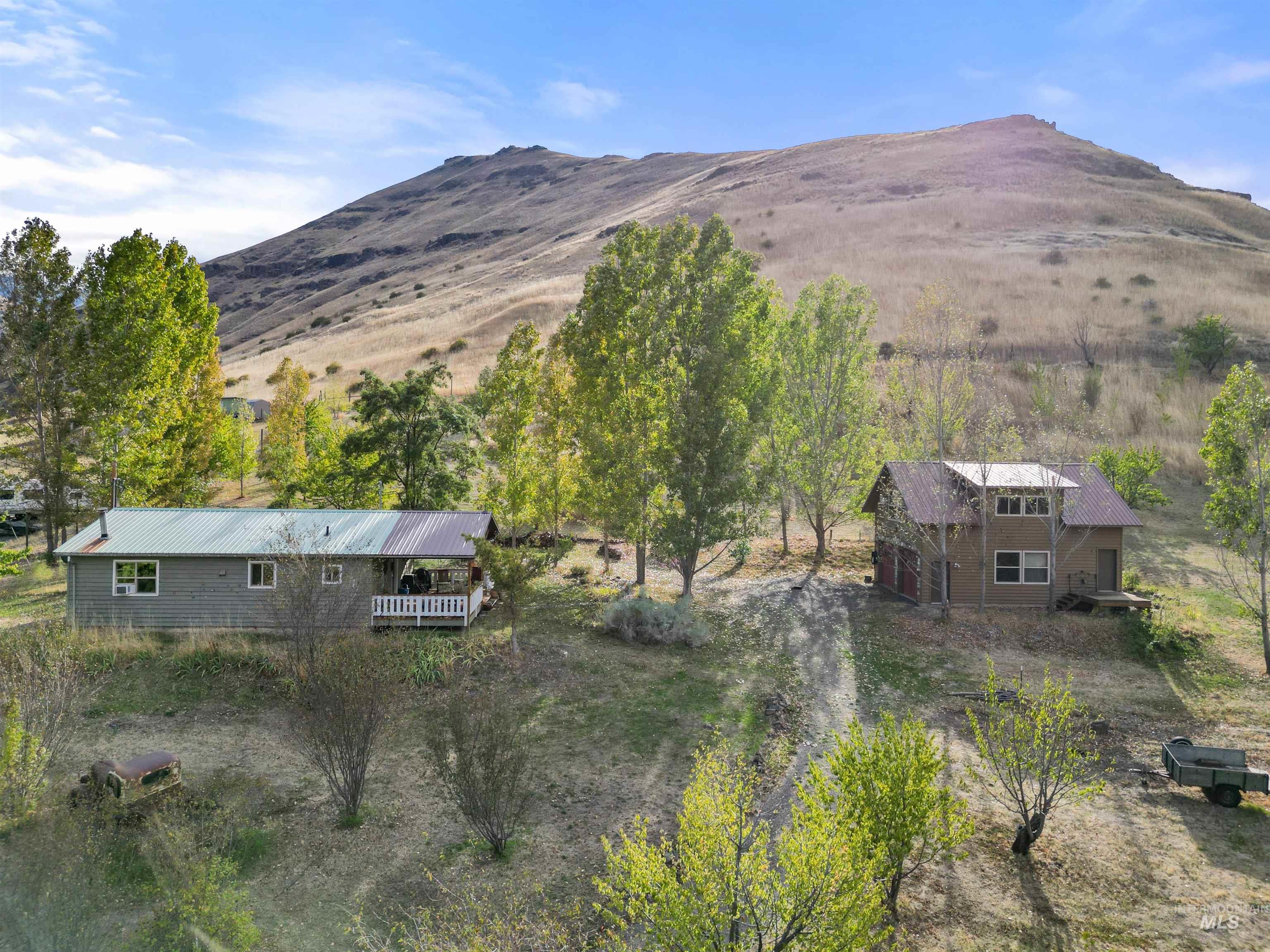 61380 Highway 129 Property Photo 1