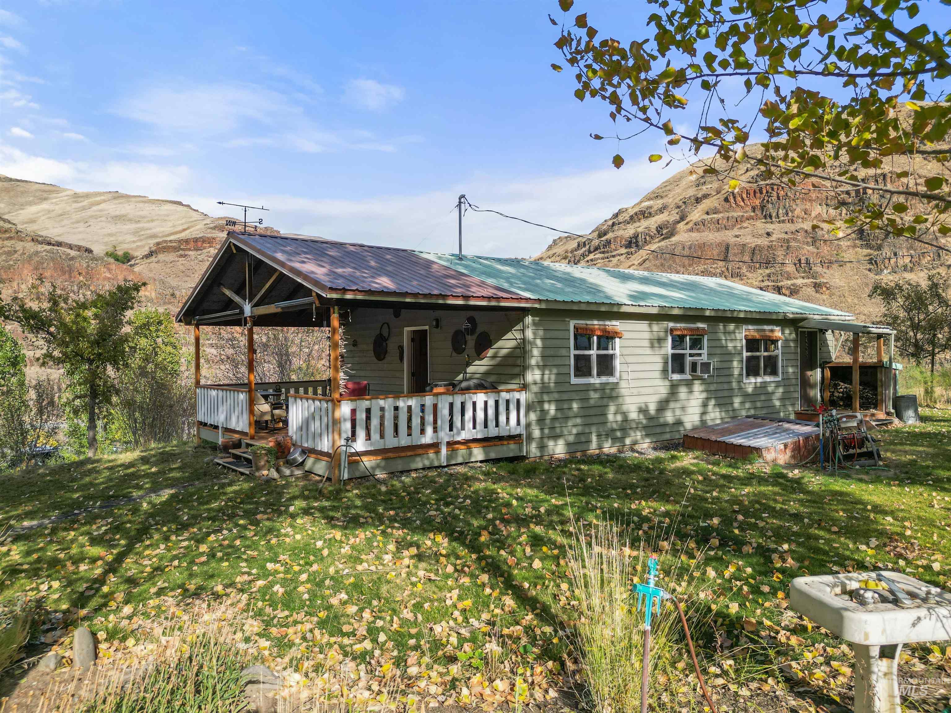 61380 Highway 129 Property Photo 2