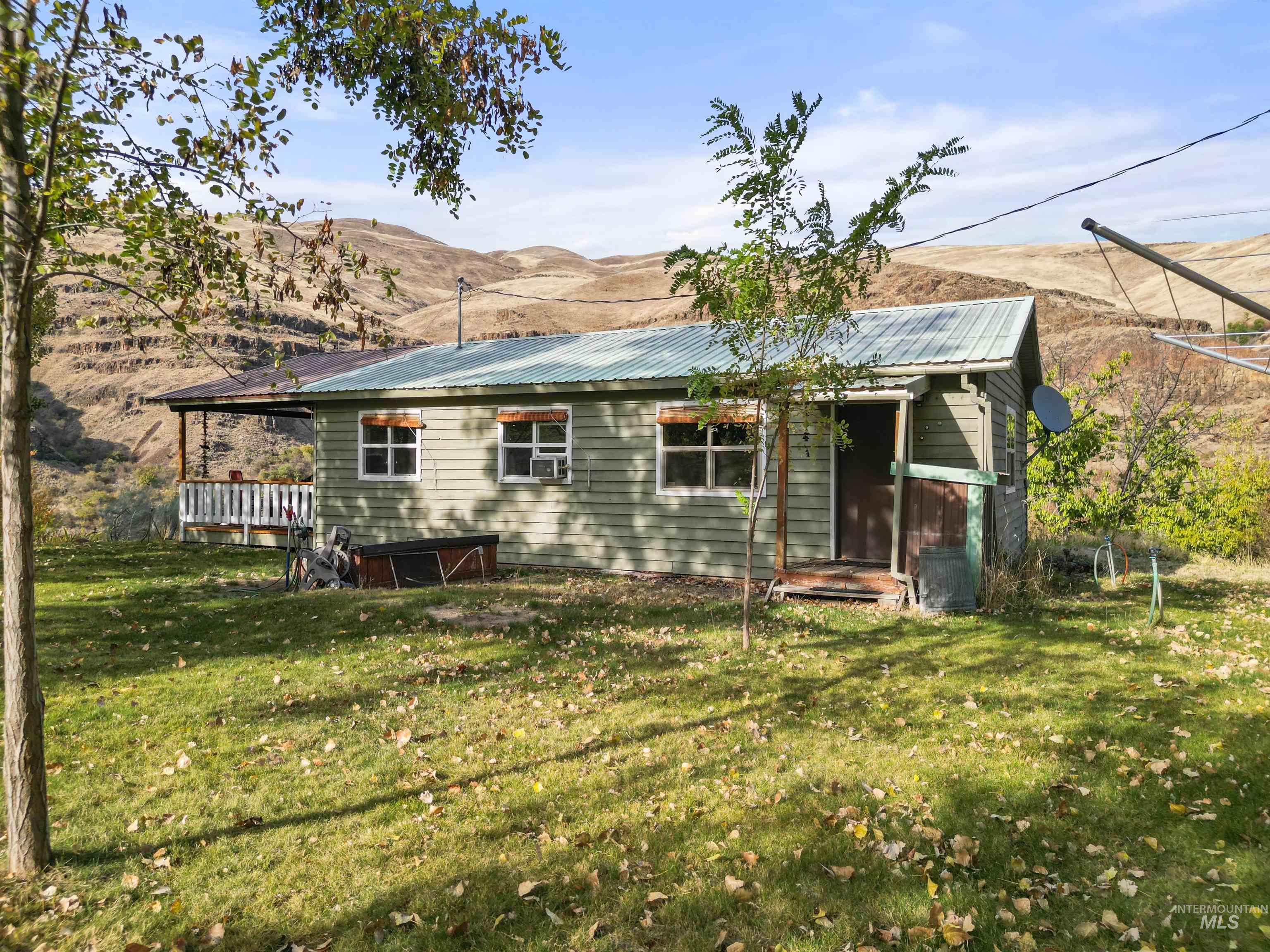 61380 Highway 129 Property Photo 4