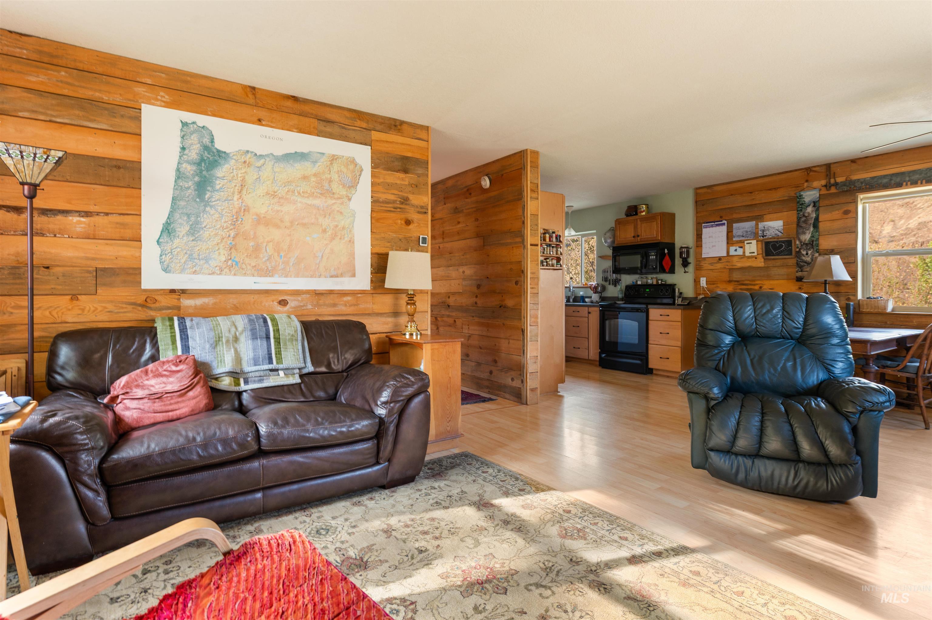61380 Highway 129 Property Photo 9