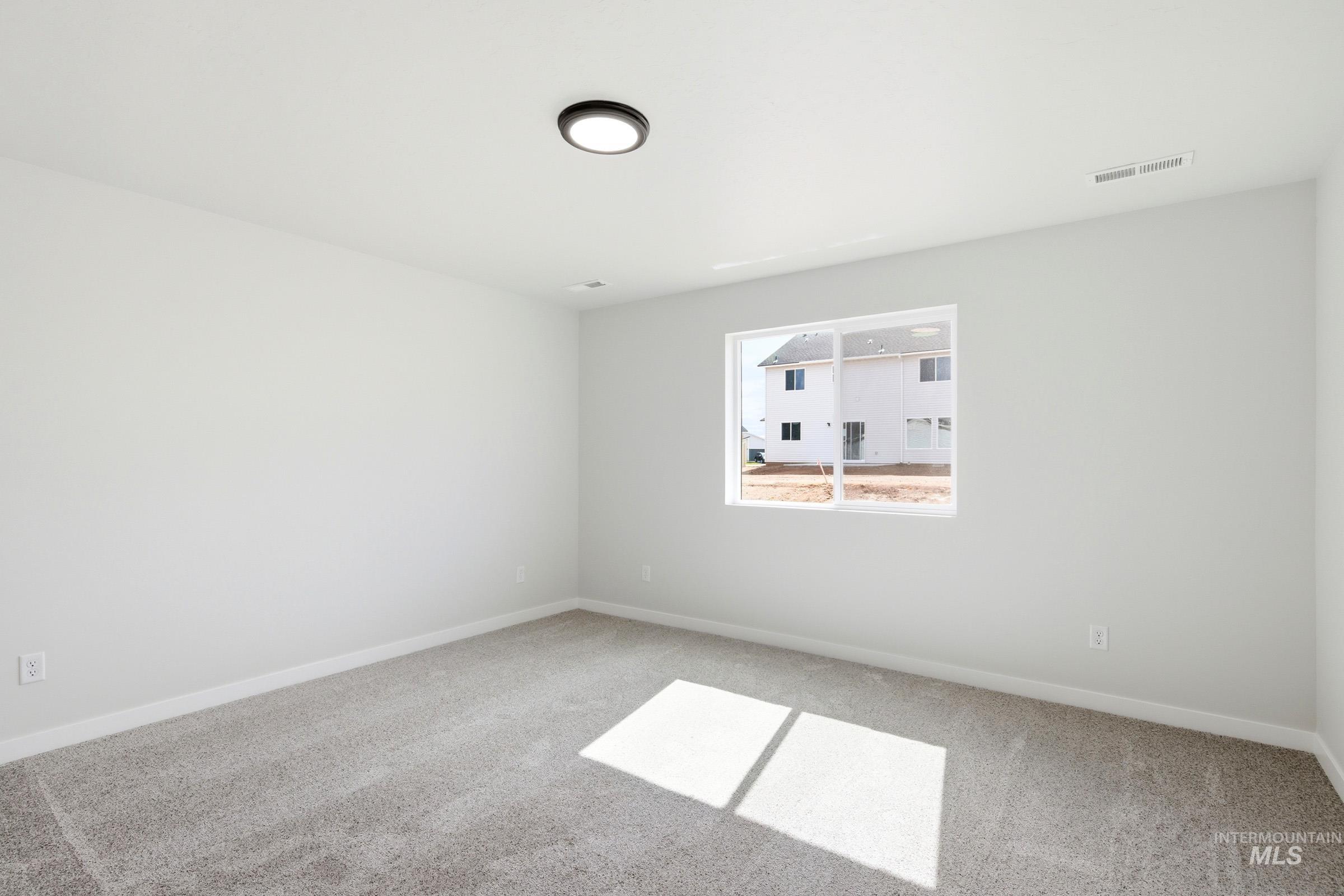 16434 Backfill Ave Property Photo 14