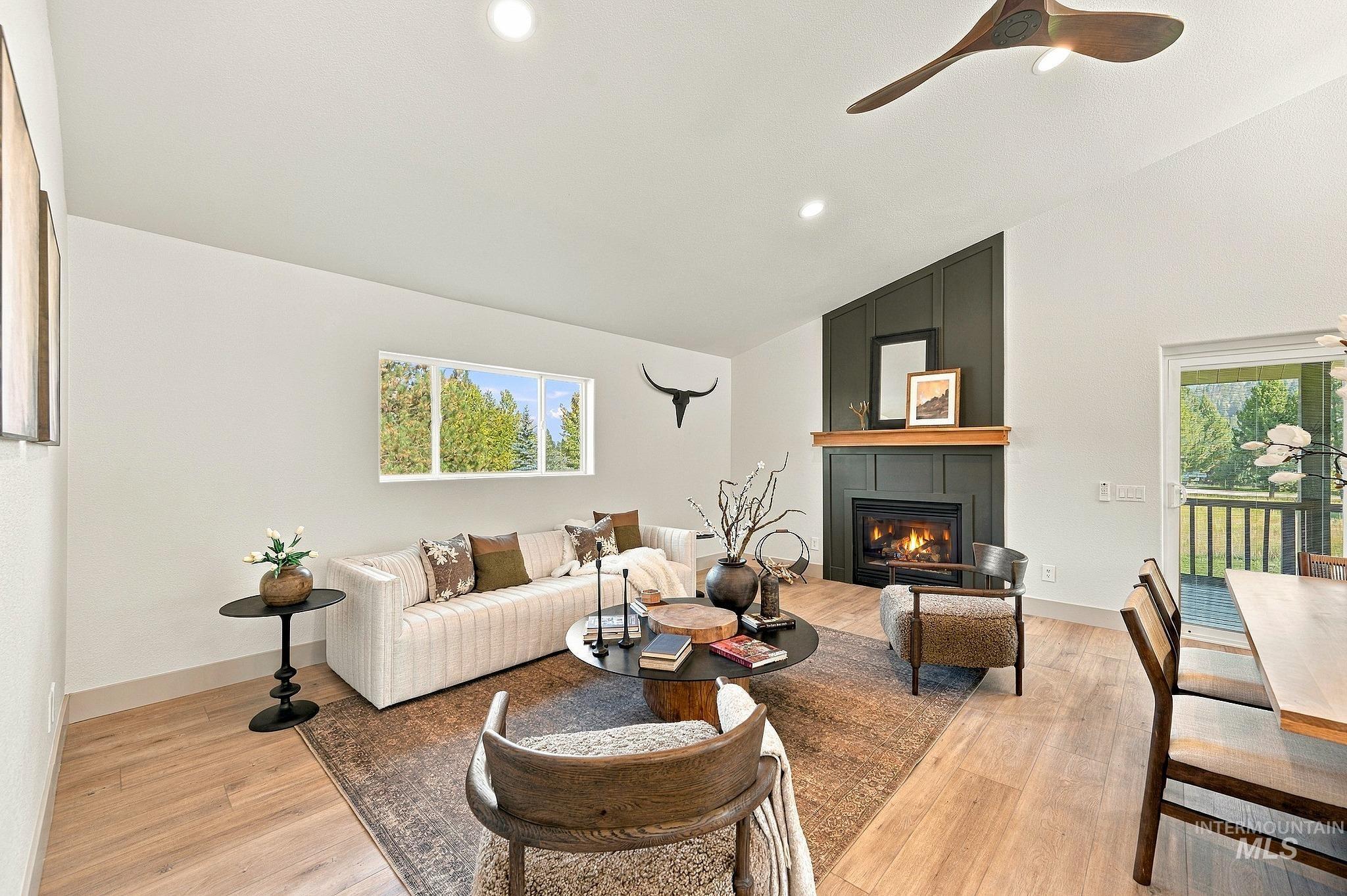 7 Willow Way Property Photo 3