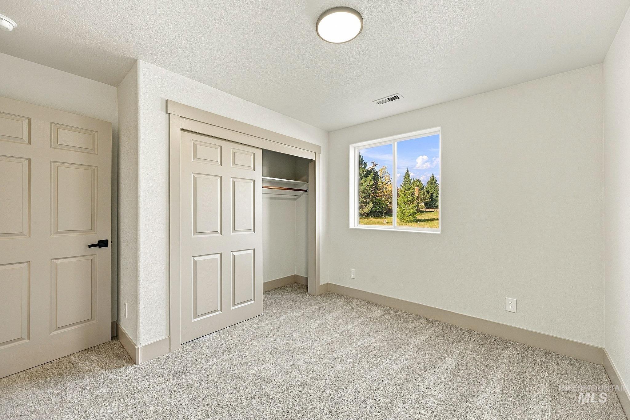 7 Willow Way Property Photo 21