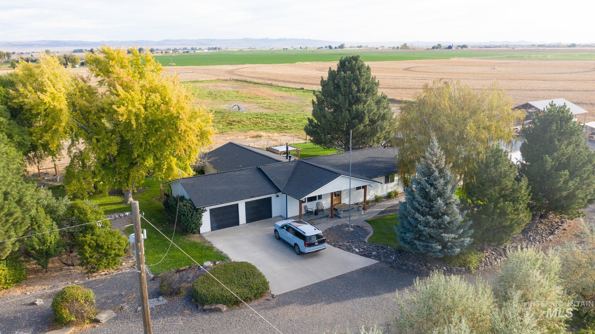 1656 Highway 46 Property Photo 2
