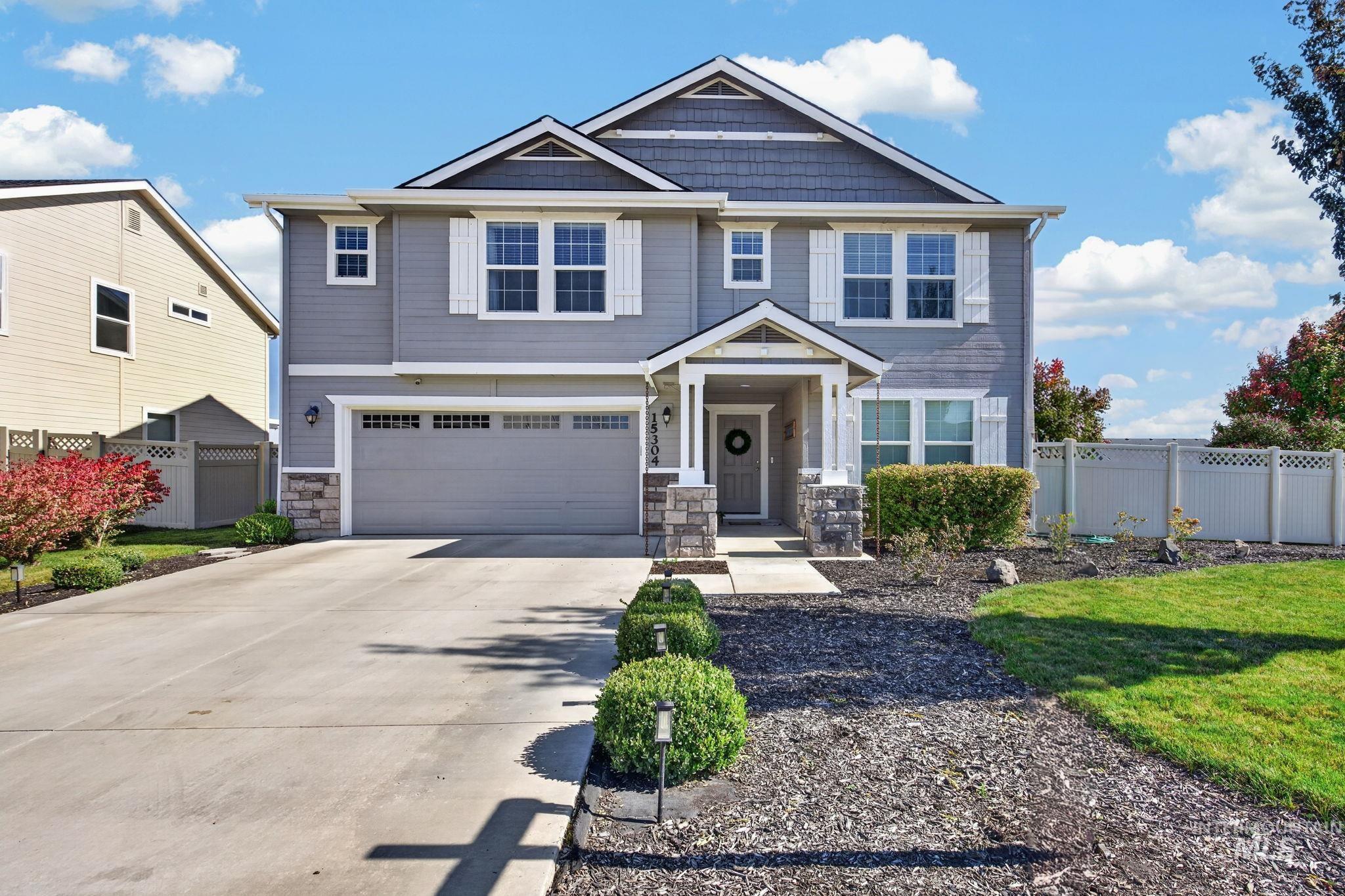 15304 Hanks Way Property Photo 3