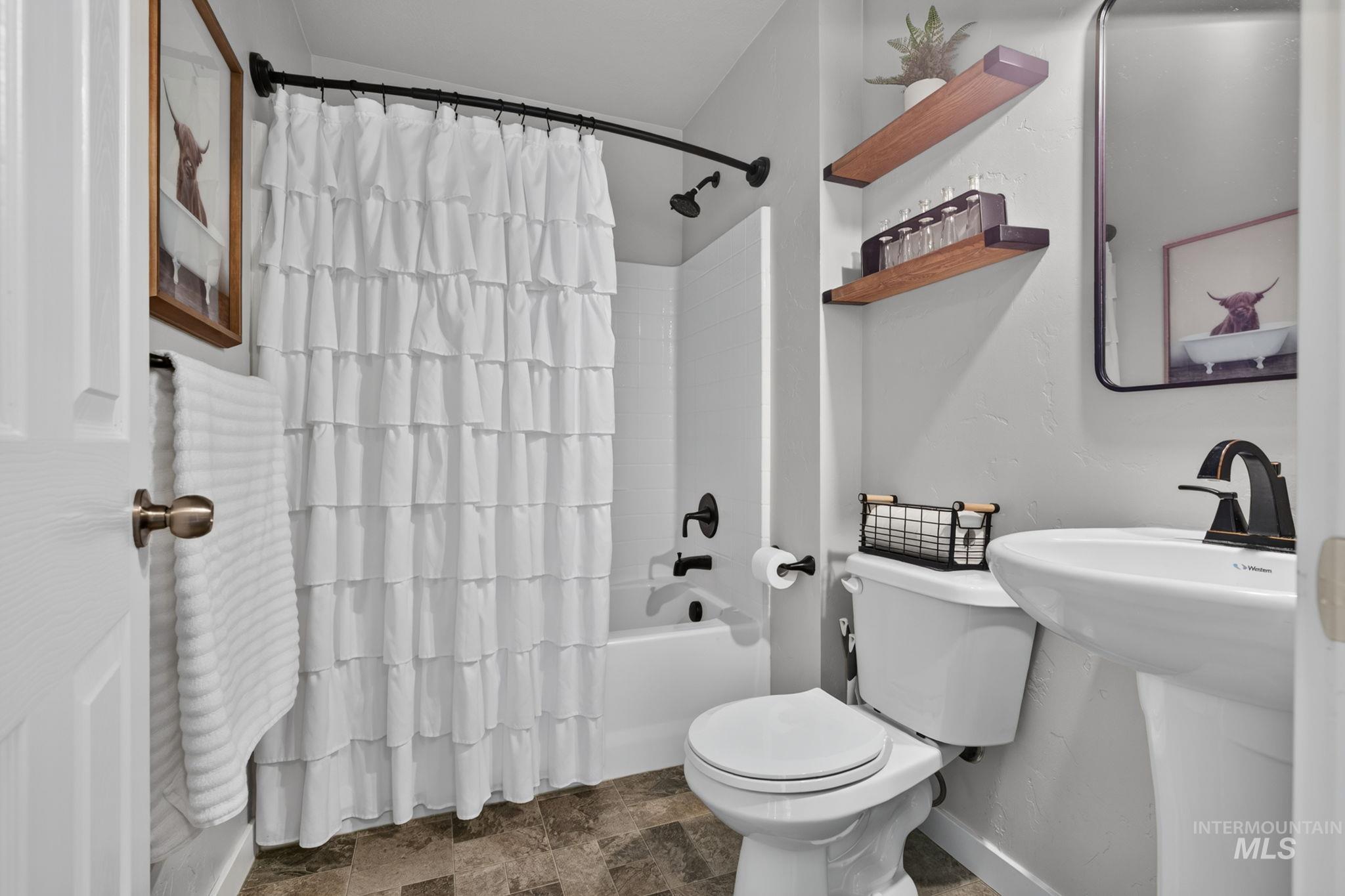 15304 Hanks Way Property Photo 23