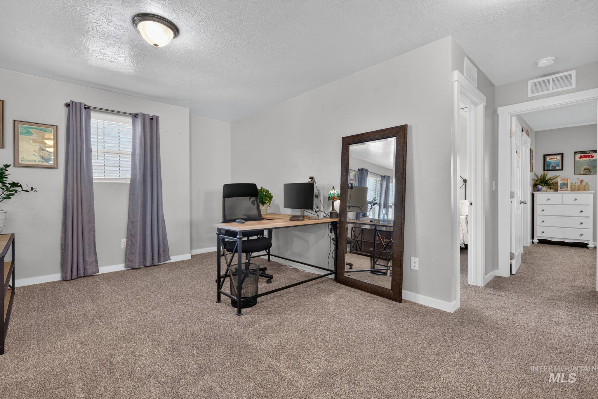 15304 Hanks Way Property Photo 26