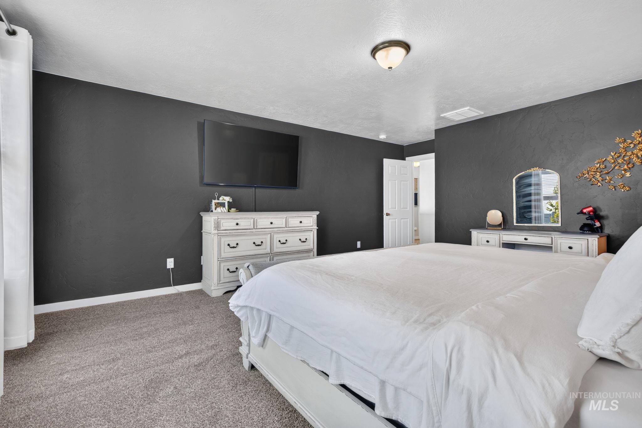 15304 Hanks Way Property Photo 29