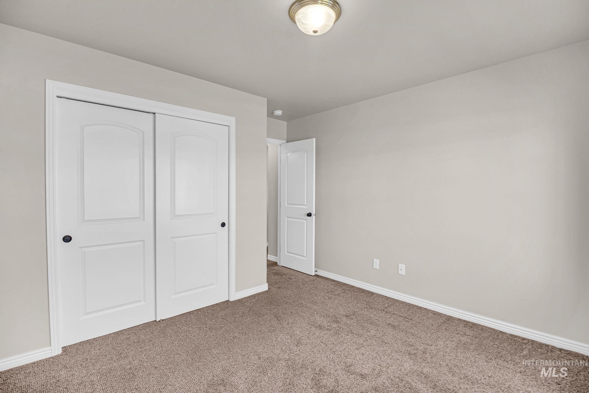 672 Heidi Ave Property Photo 23